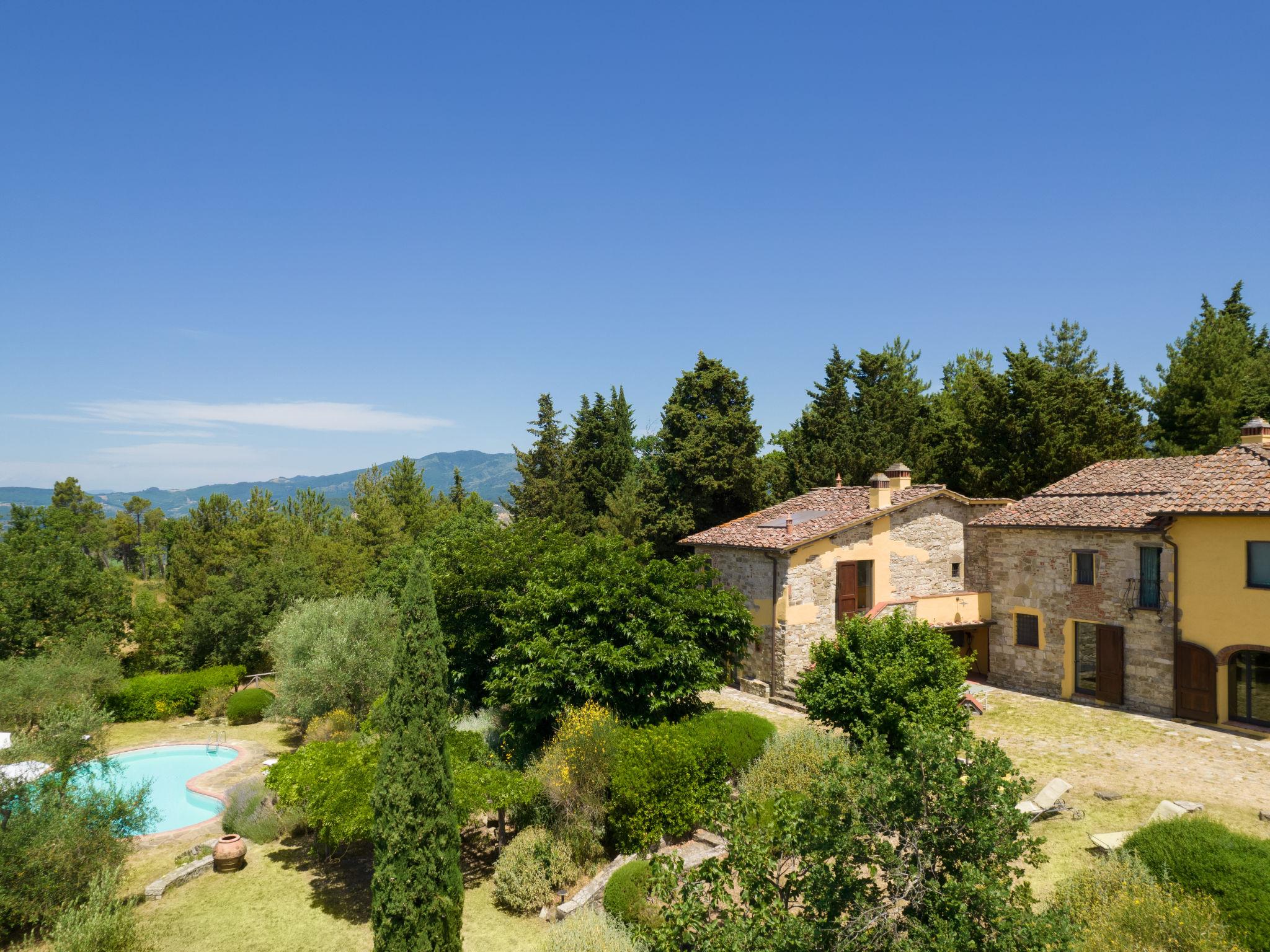 Foto 3 - Casa de 4 quartos em Pontassieve com piscina privada e jardim