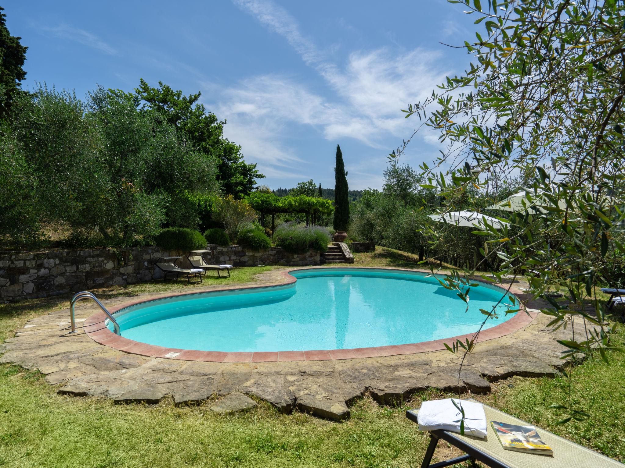 Foto 2 - Casa con 4 camere da letto a Pontassieve con piscina privata e giardino