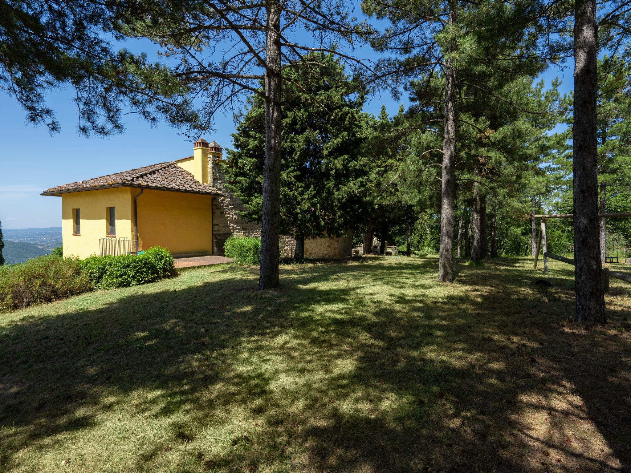 Foto 40 - Casa de 4 habitaciones en Pontassieve con piscina privada y jardín