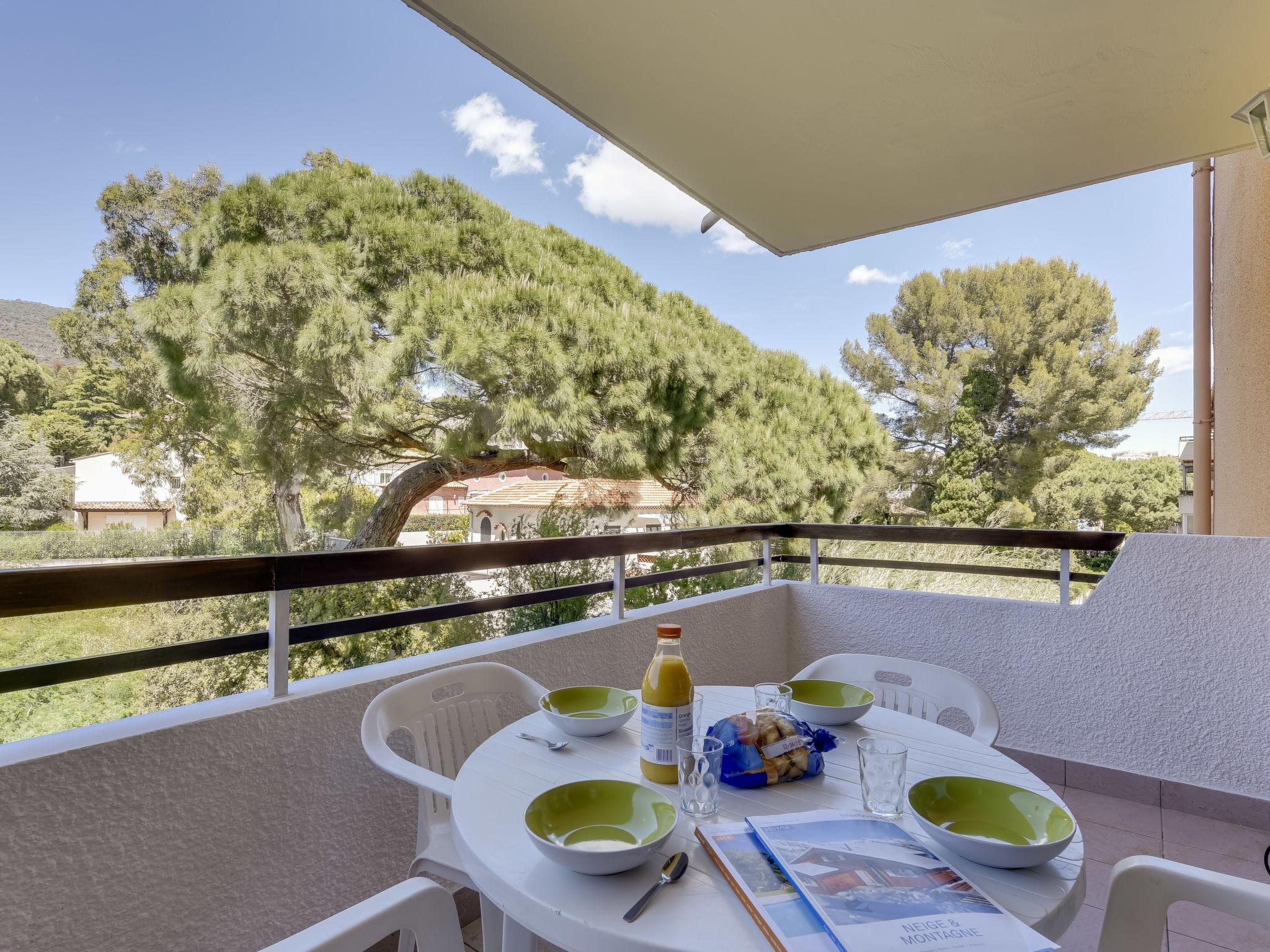 Photo 2 - Appartement en Cavalaire-sur-Mer avec terrasse et vues à la mer