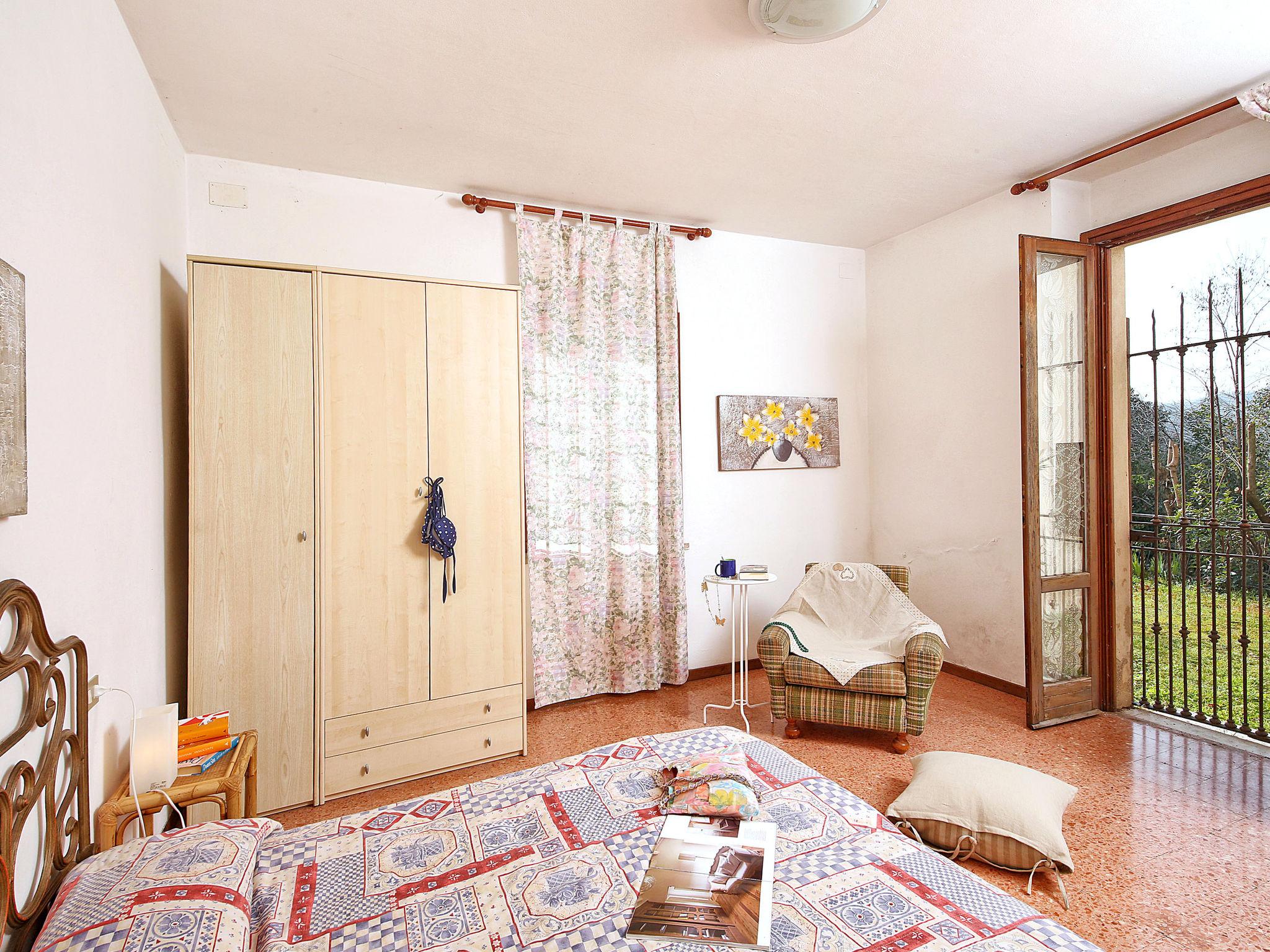 Photo 7 - 2 bedroom Apartment in Salò with swimming pool and mountain view