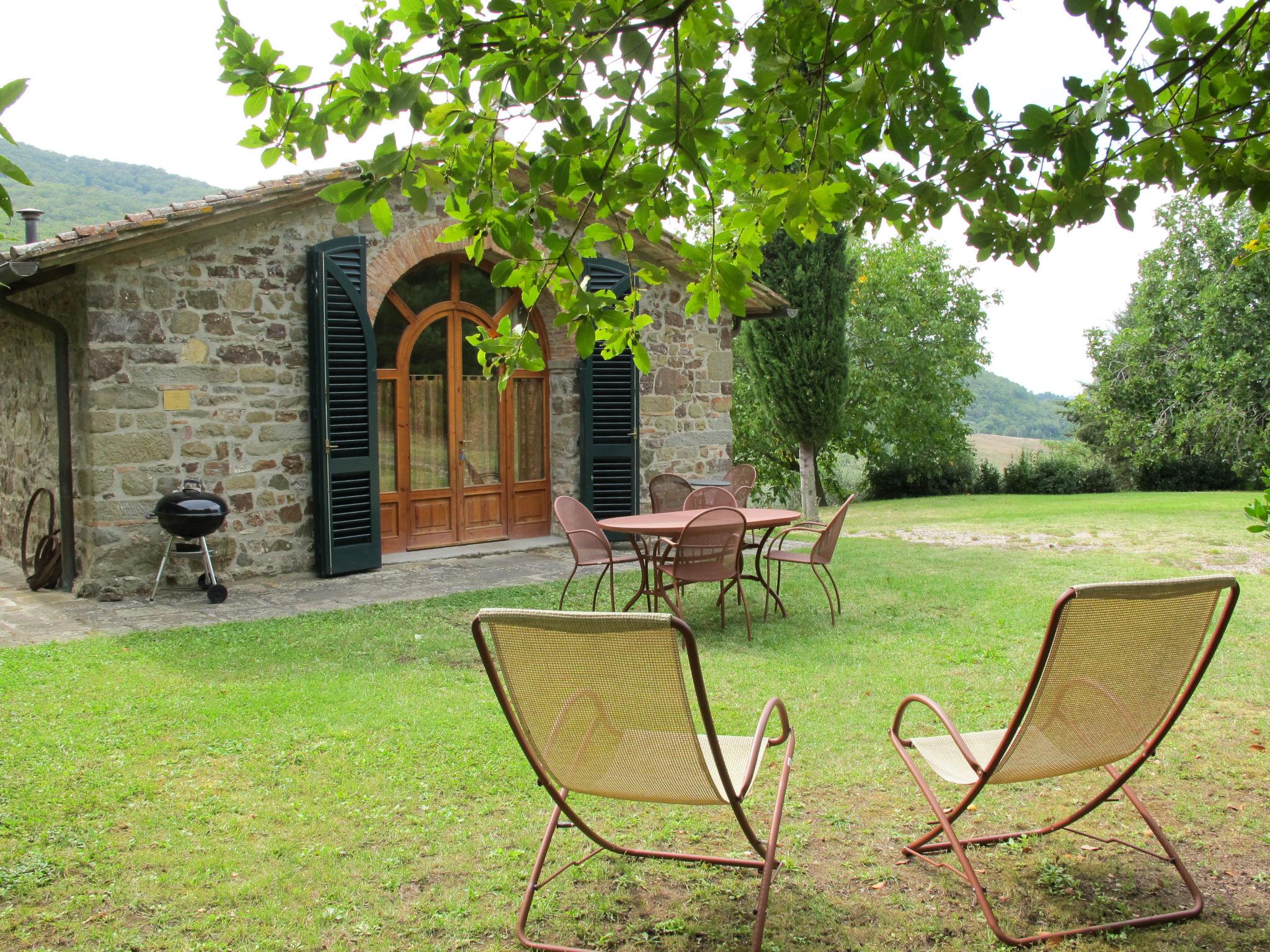 Photo 2 - Maison de 1 chambre à Greve in Chianti avec jardin