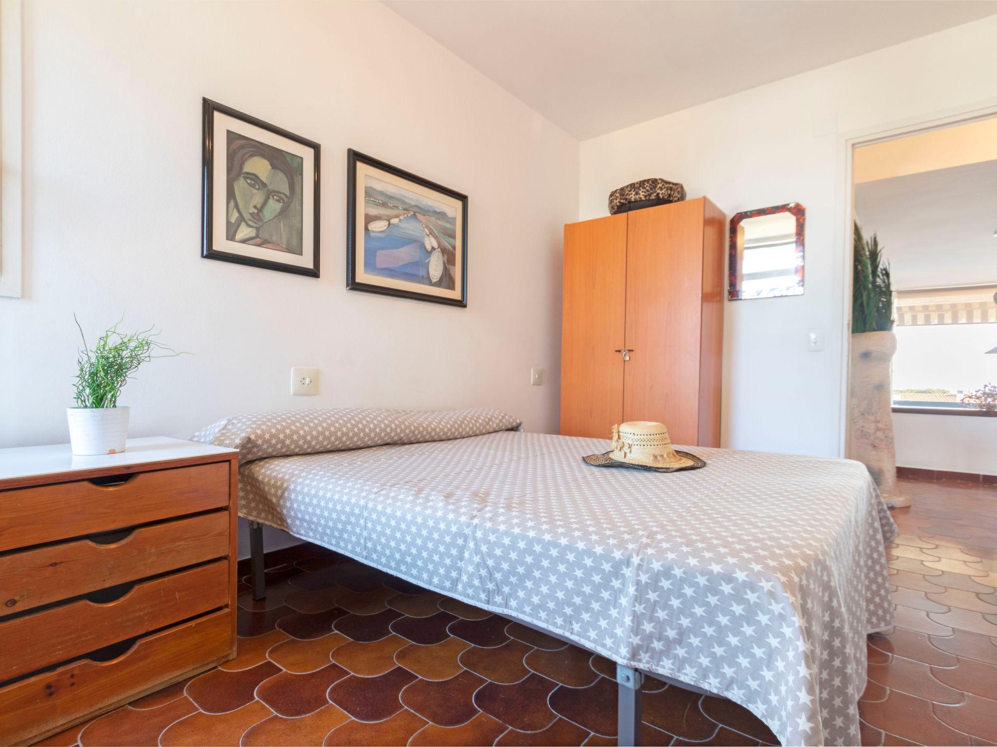 Photo 15 - 3 bedroom Apartment in Torredembarra with swimming pool and garden