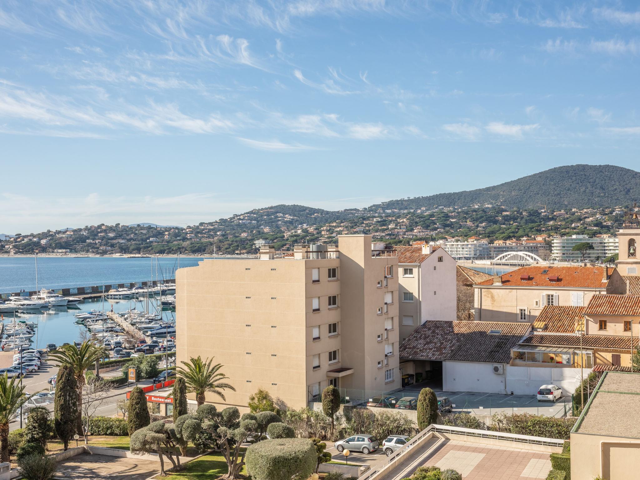 Photo 12 - Appartement de 1 chambre à Sainte-Maxime avec terrasse et vues à la mer