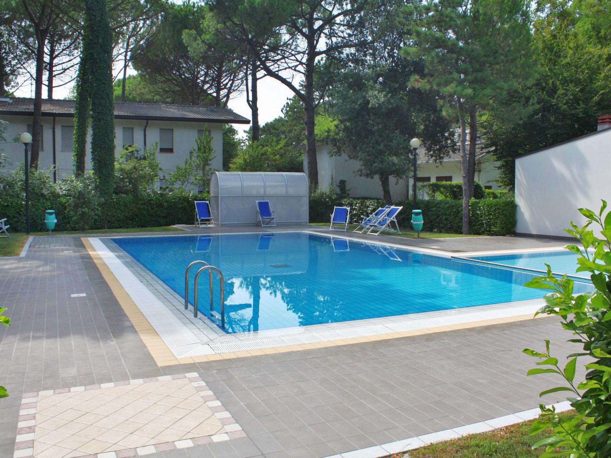 Foto 2 - Casa de 2 habitaciones en San Michele al Tagliamento con piscina y jardín