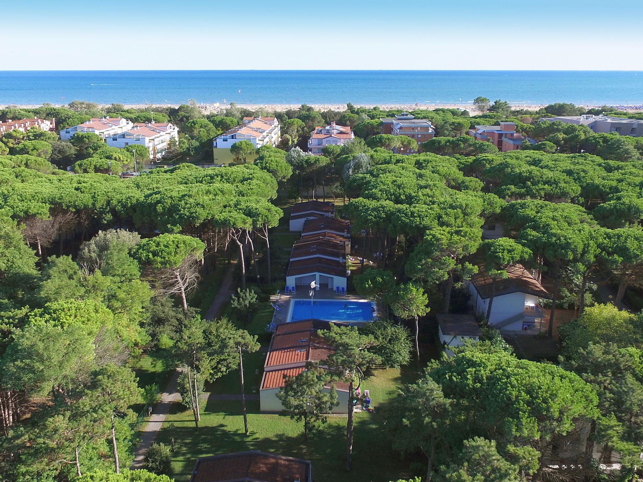 Foto 17 - Casa de 2 habitaciones en San Michele al Tagliamento con piscina y vistas al mar
