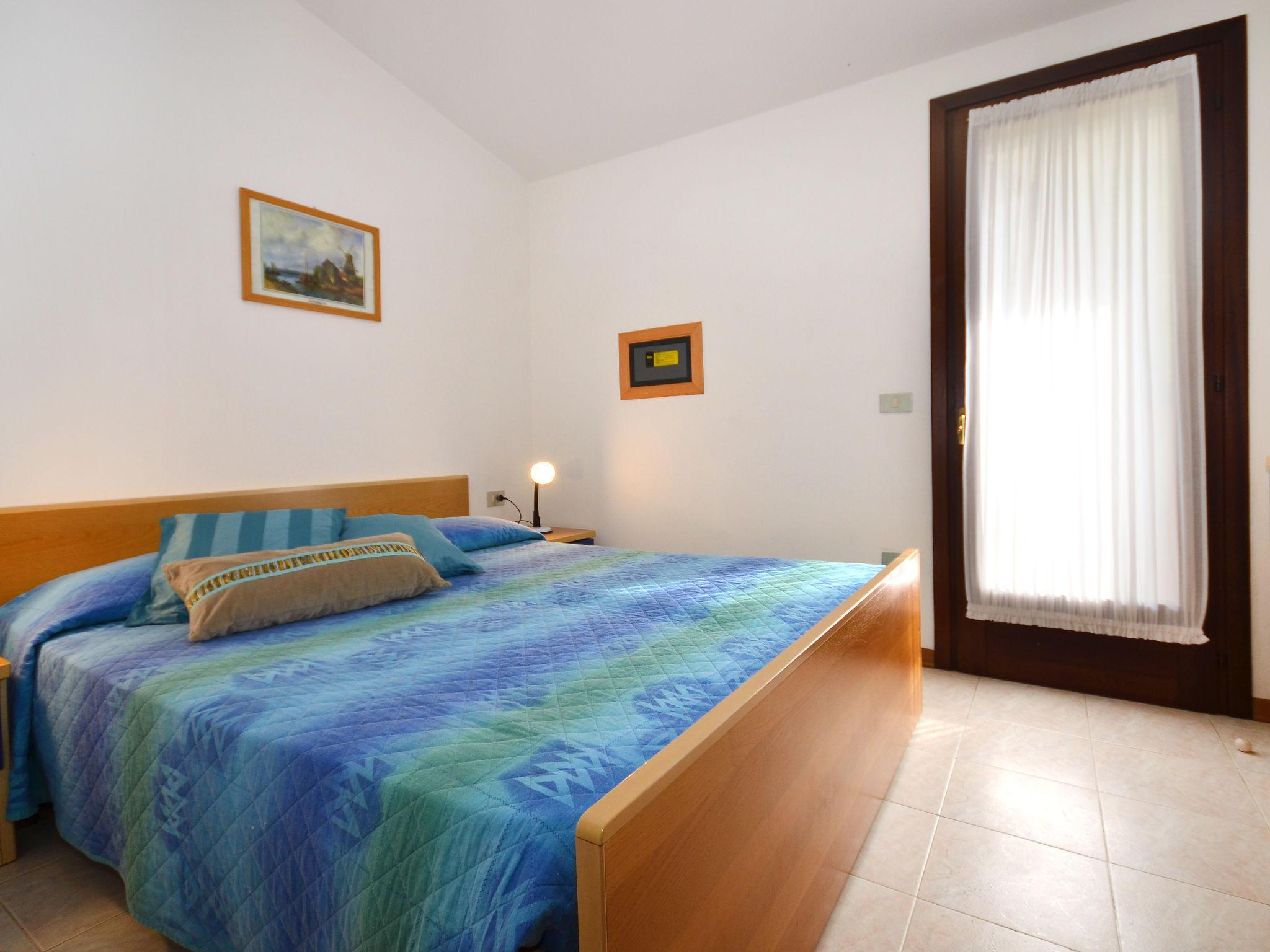 Photo 9 - Maison de 2 chambres à San Michele al Tagliamento avec piscine et vues à la mer