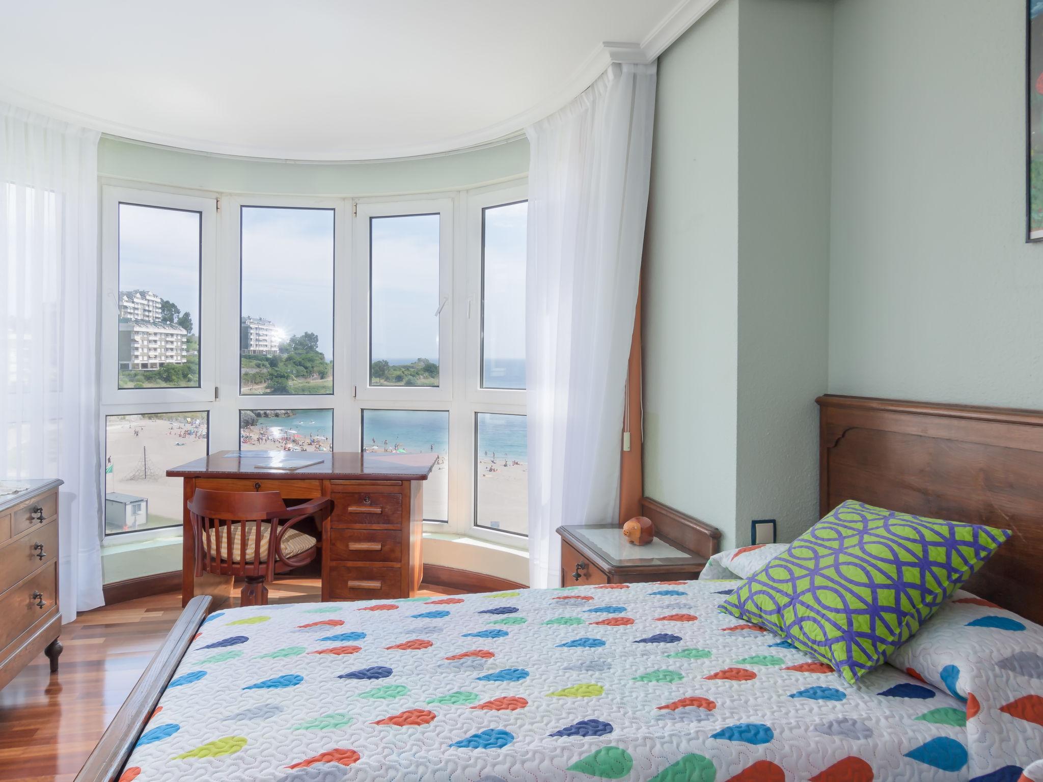 Foto 13 - Apartamento de 2 quartos em Castro-Urdiales com piscina e vistas do mar