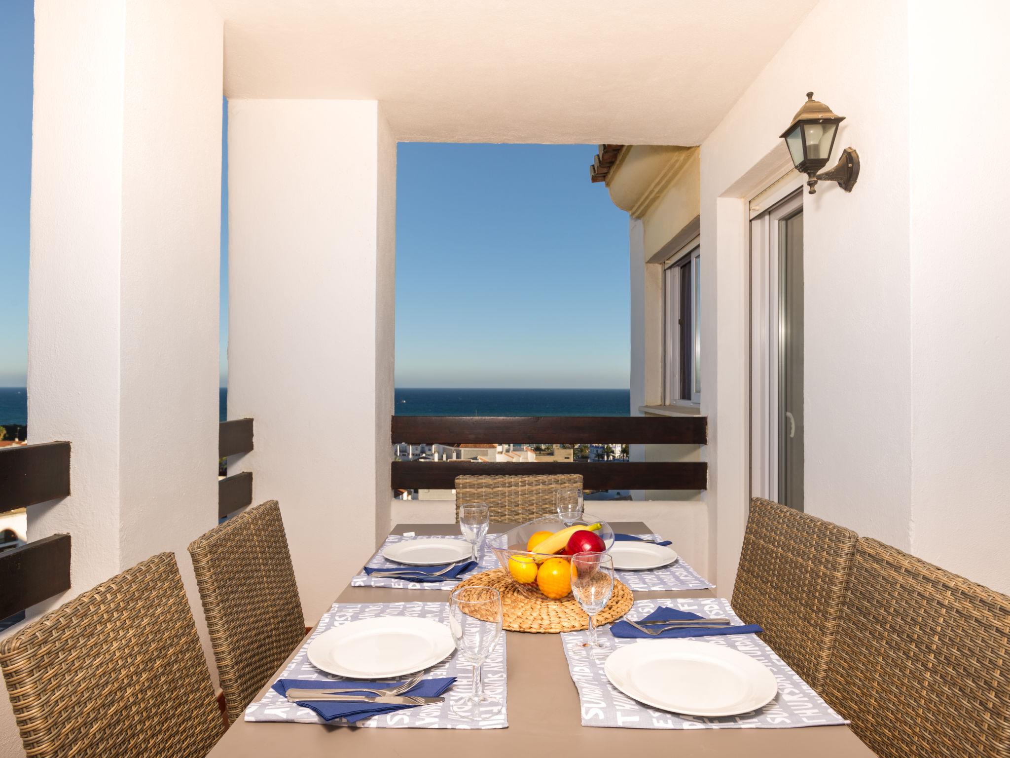 Photo 2 - 2 bedroom Apartment in Estepona with swimming pool and sea view