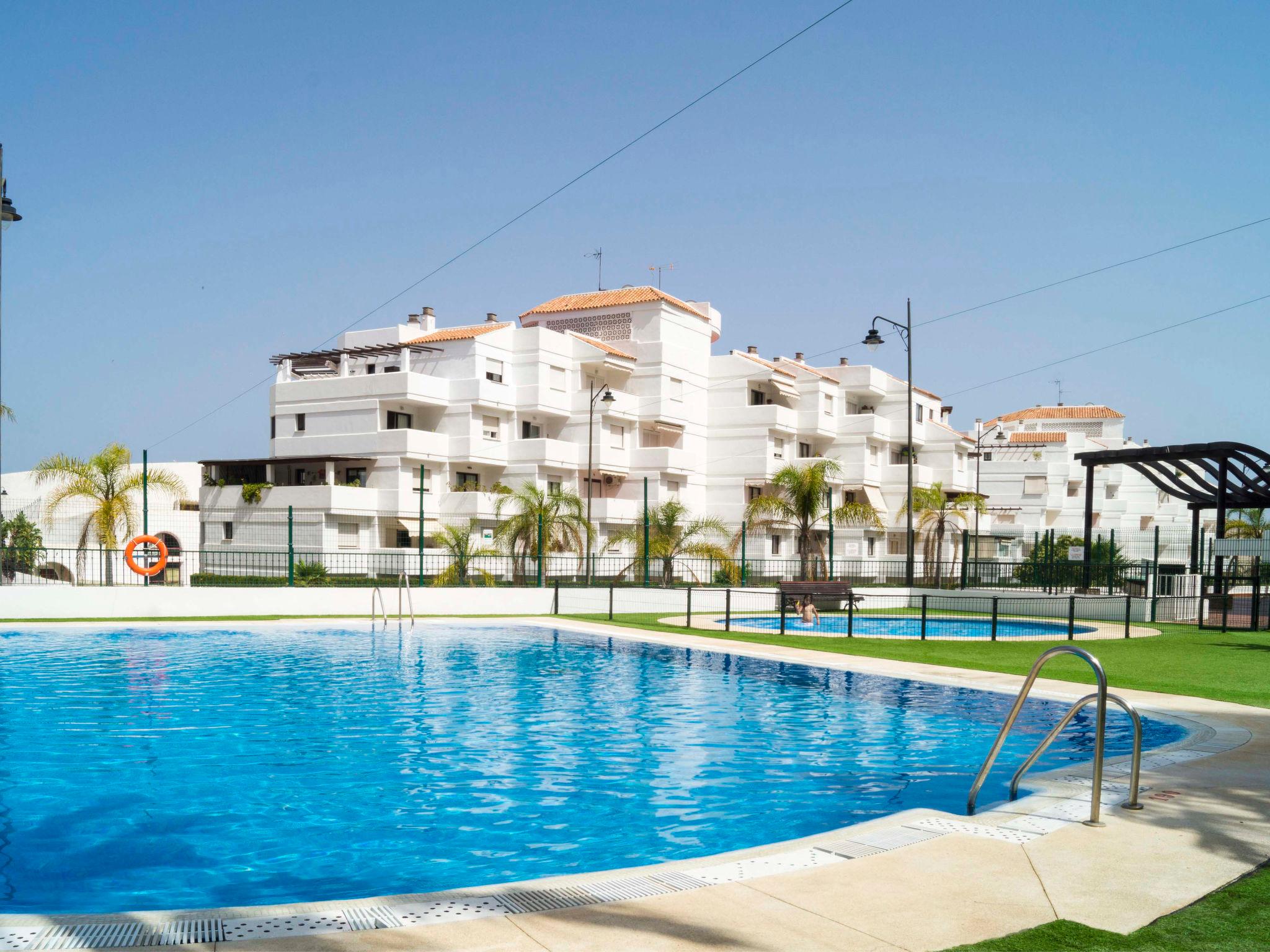 Photo 14 - Appartement de 2 chambres à Estepona avec piscine et terrasse