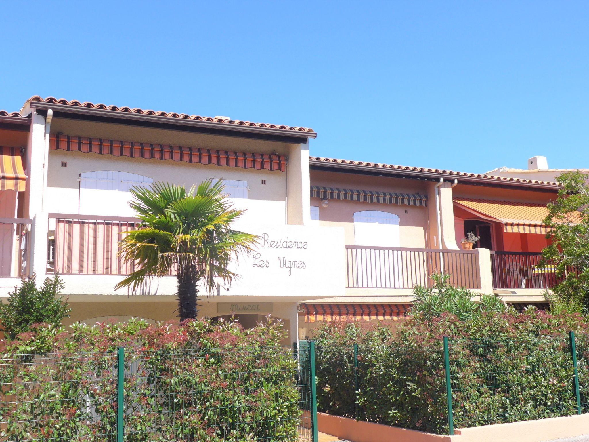 Photo 17 - Apartment in Cavalaire-sur-Mer with terrace and sea view