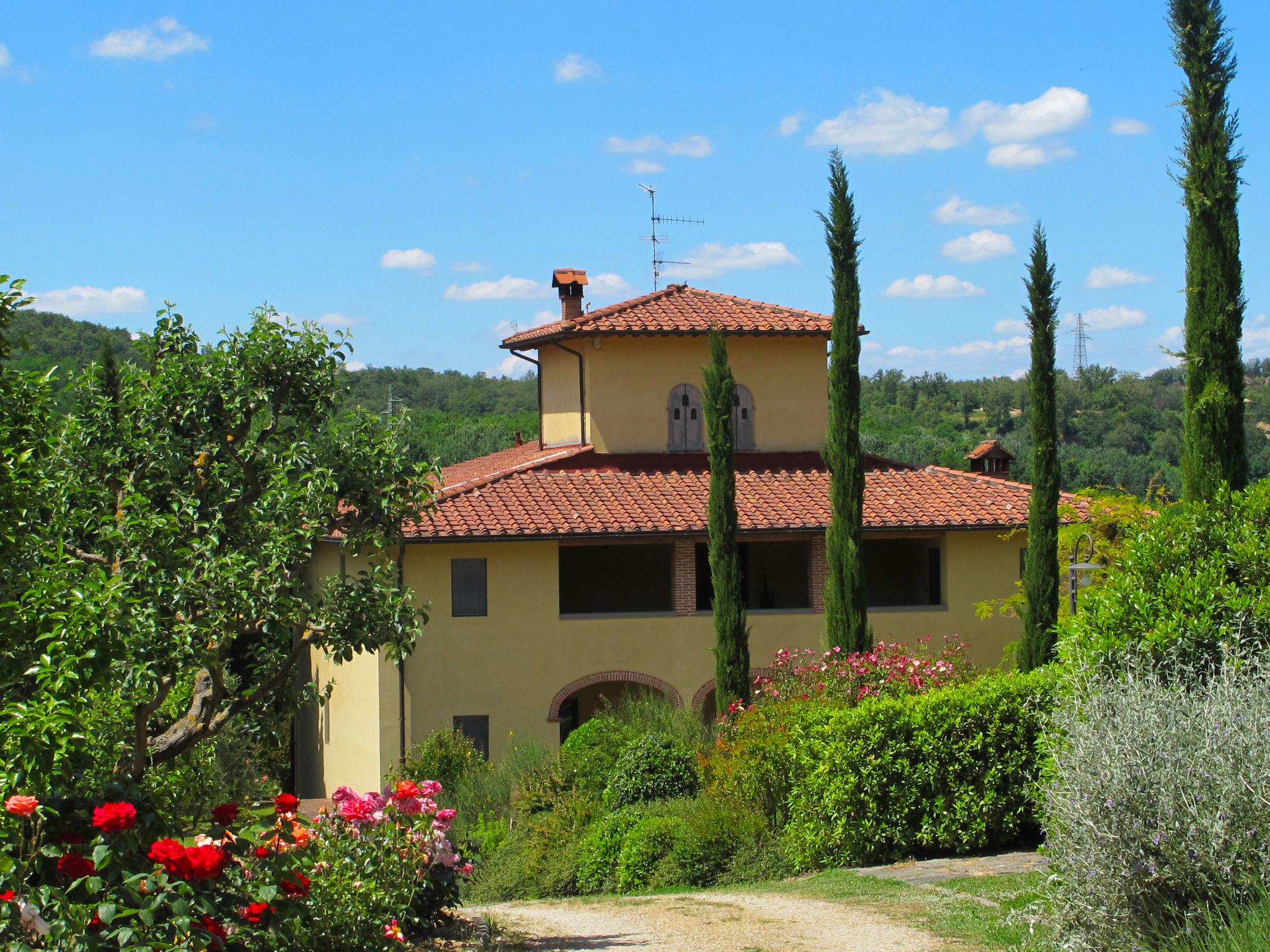 Foto 1 - Apartamento de 2 quartos em San Giovanni Valdarno com piscina e jardim