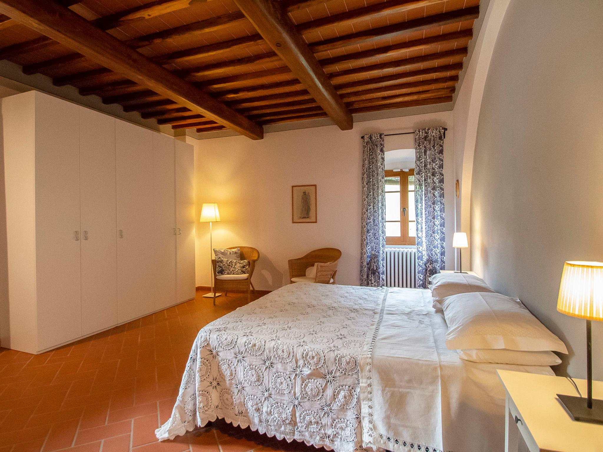 Foto 21 - Apartamento de 2 habitaciones en San Giovanni Valdarno con piscina