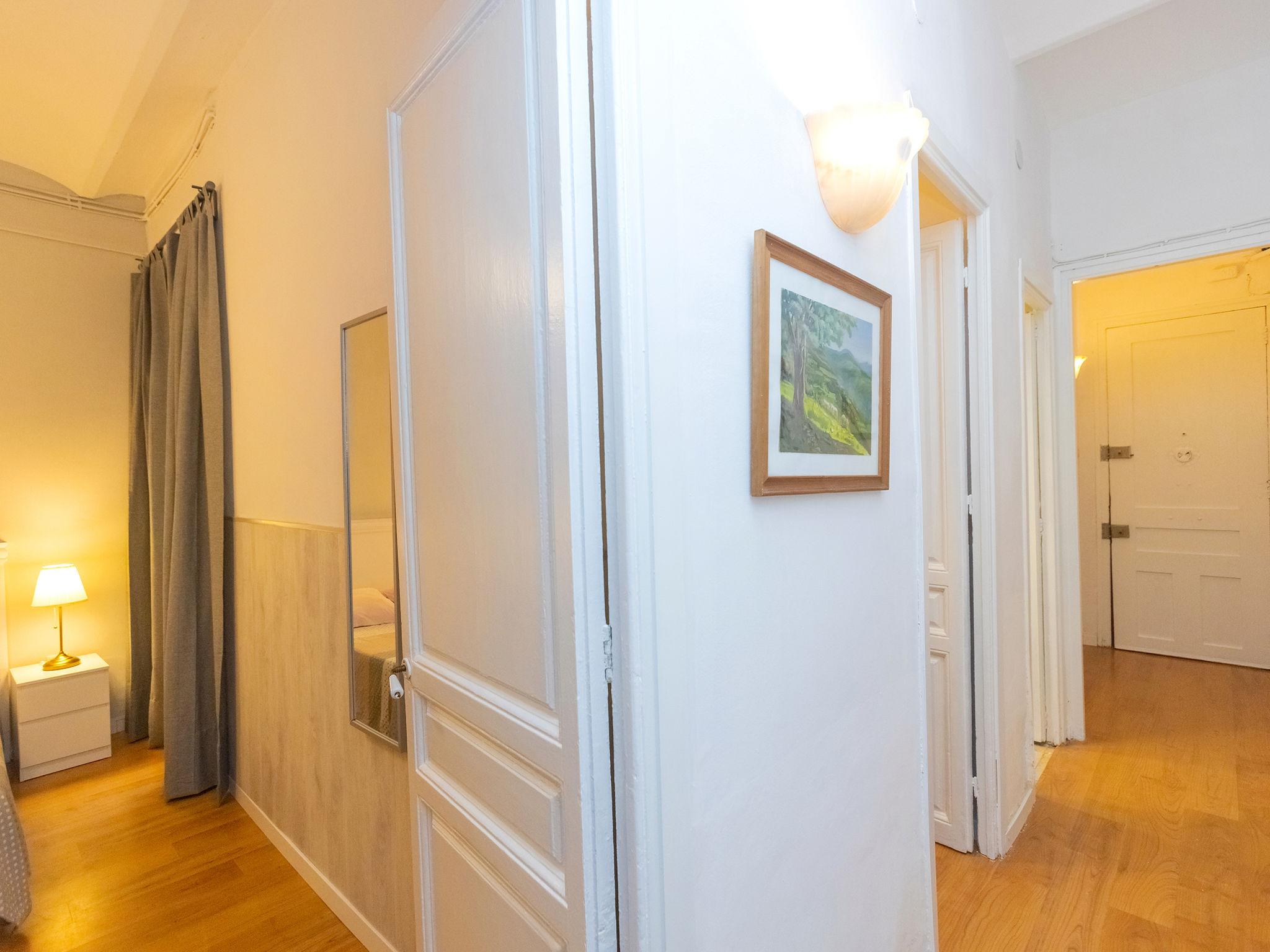 Foto 16 - Apartment mit 2 Schlafzimmern in Barcelona