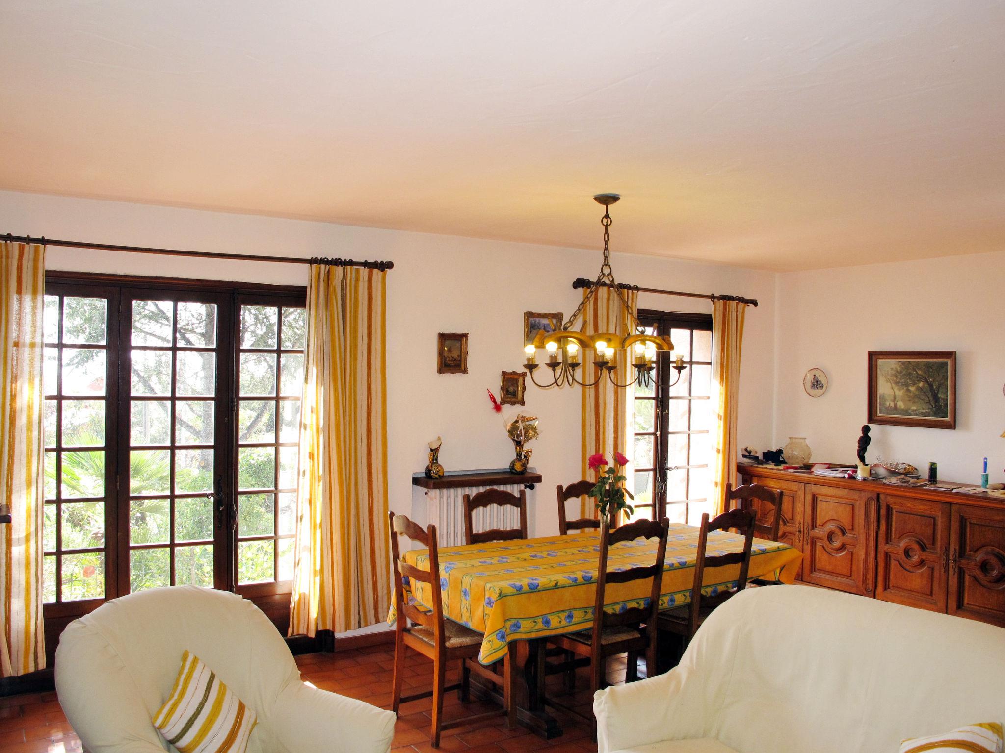 Foto 7 - Casa con 3 camere da letto a Roquebrune-sur-Argens con piscina privata e vista mare