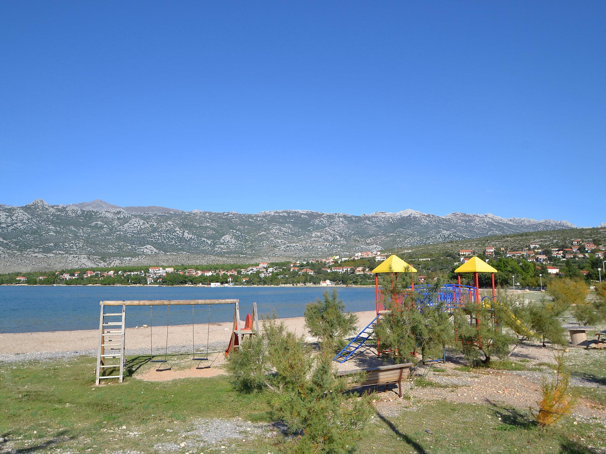 Photo 23 - Maison de 3 chambres à Jasenice avec terrasse et vues à la mer