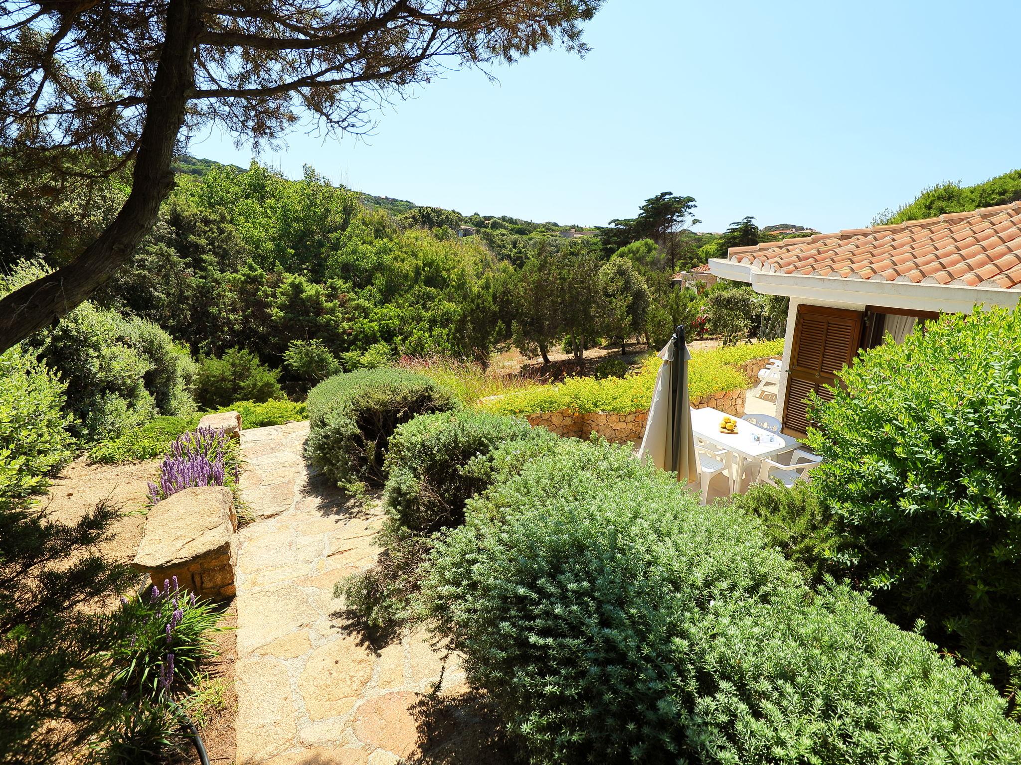 Photo 21 - Maison de 3 chambres à Aglientu avec terrasse et vues à la mer