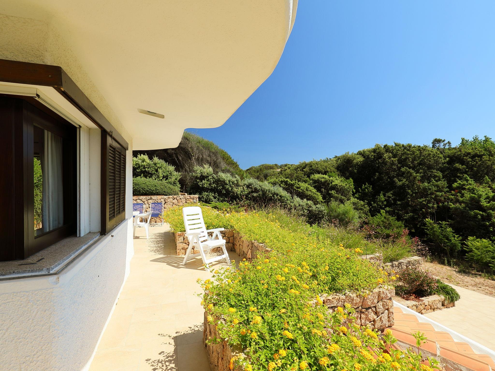 Photo 19 - Maison de 3 chambres à Aglientu avec terrasse et vues à la mer