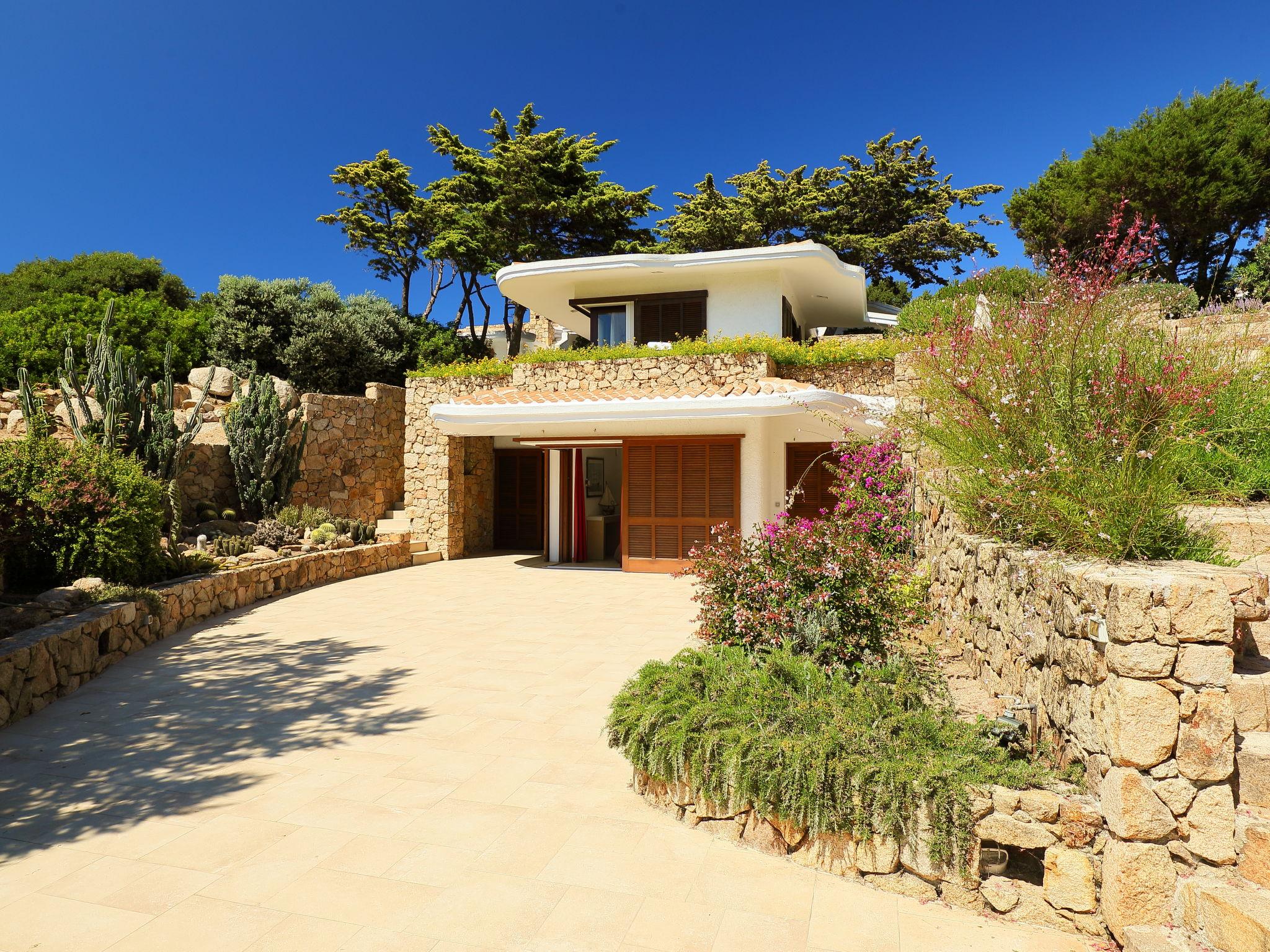 Photo 20 - Maison de 3 chambres à Aglientu avec terrasse et vues à la mer