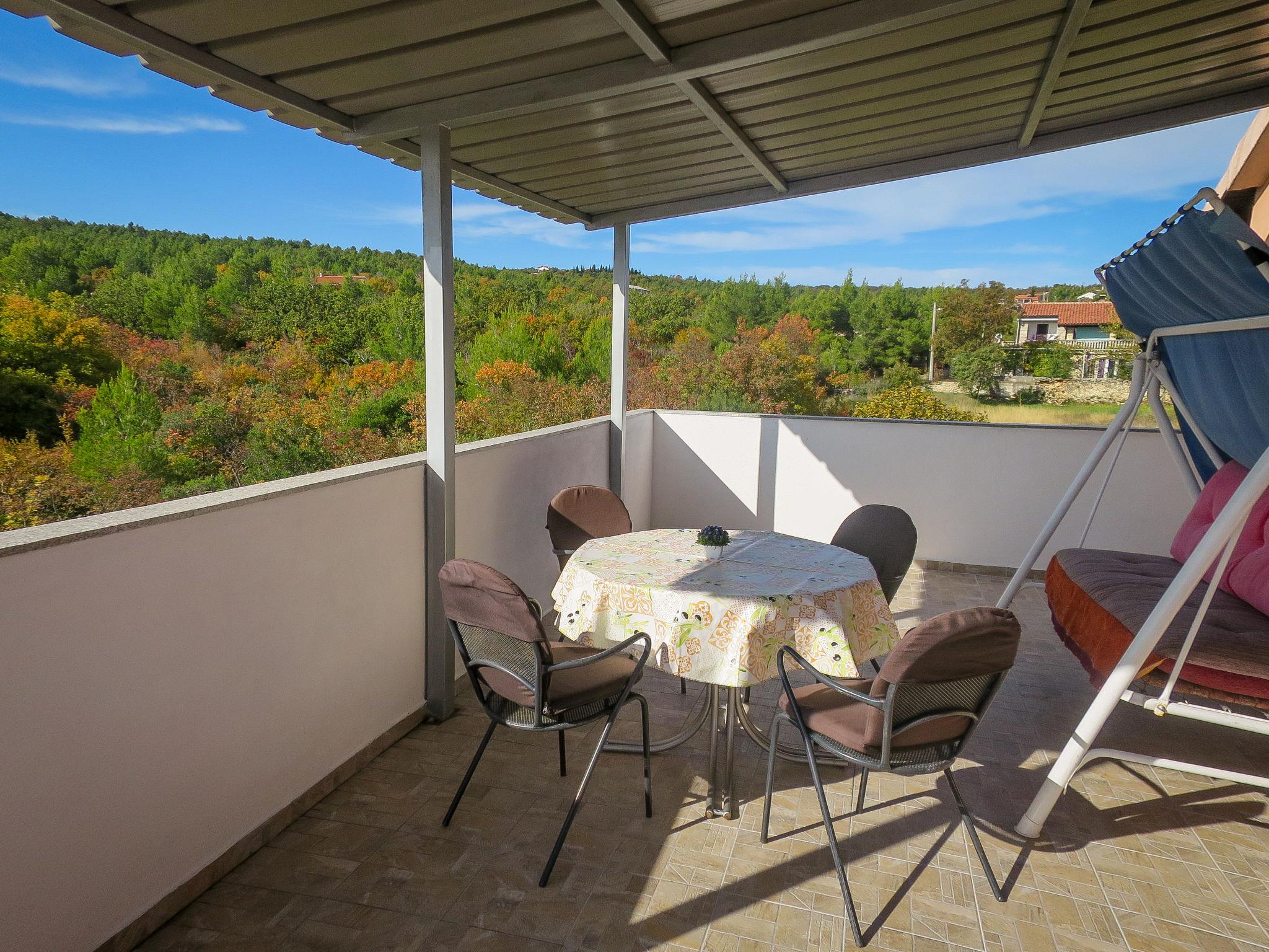 Photo 15 - Appartement de 2 chambres à Novigrad avec terrasse et vues à la mer