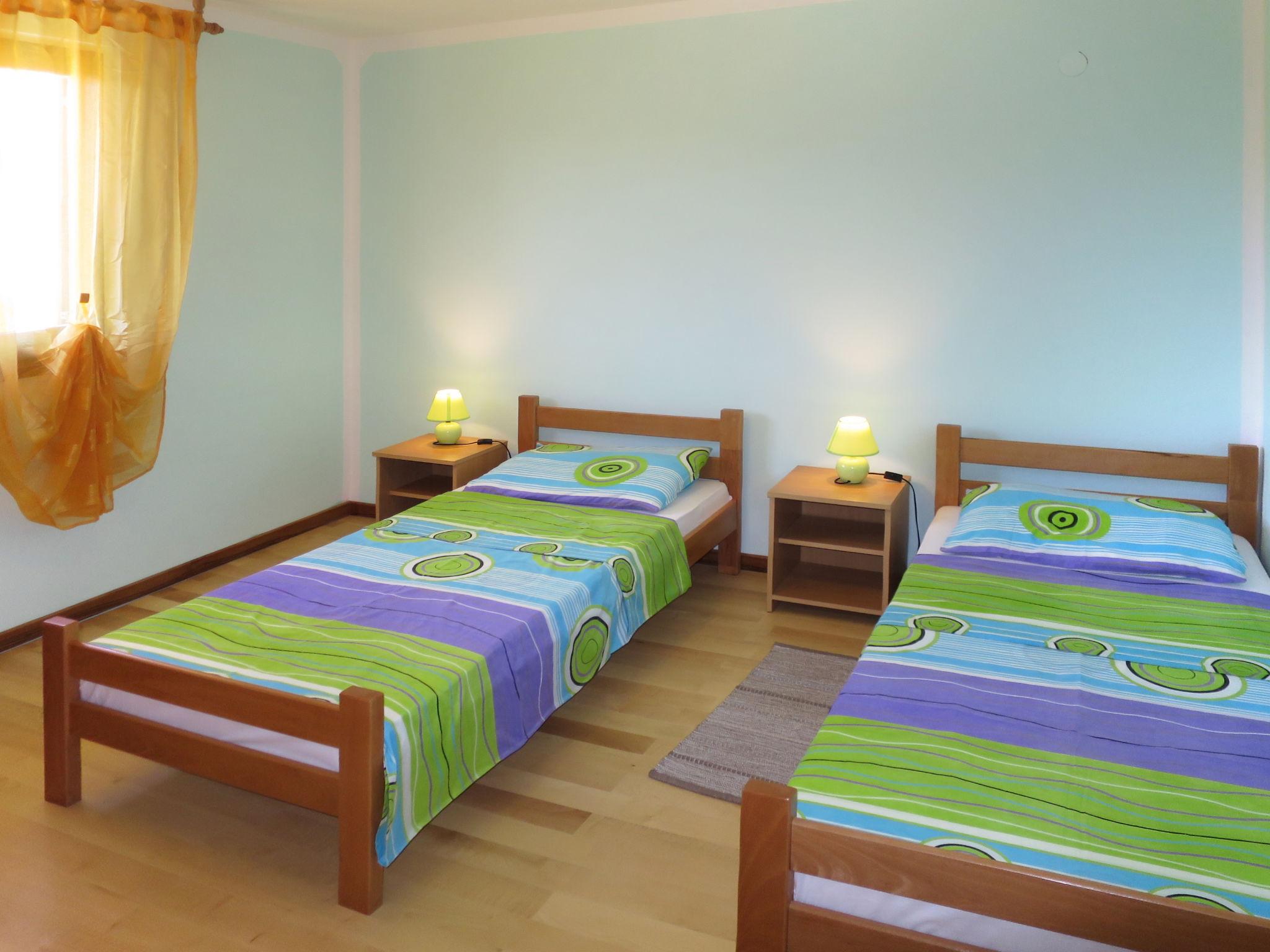 Foto 11 - Appartamento con 2 camere da letto a Novigrad con terrazza e vista mare