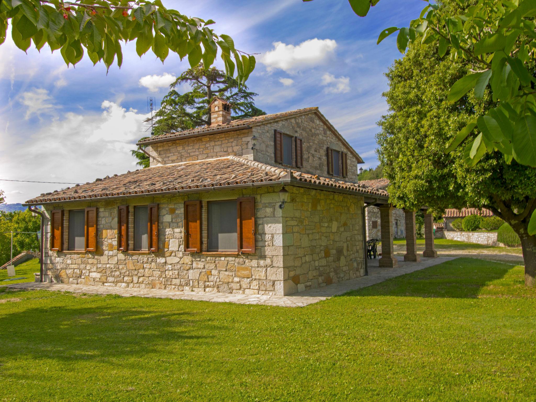 Foto 4 - Casa con 4 camere da letto a Baschi con piscina privata e giardino