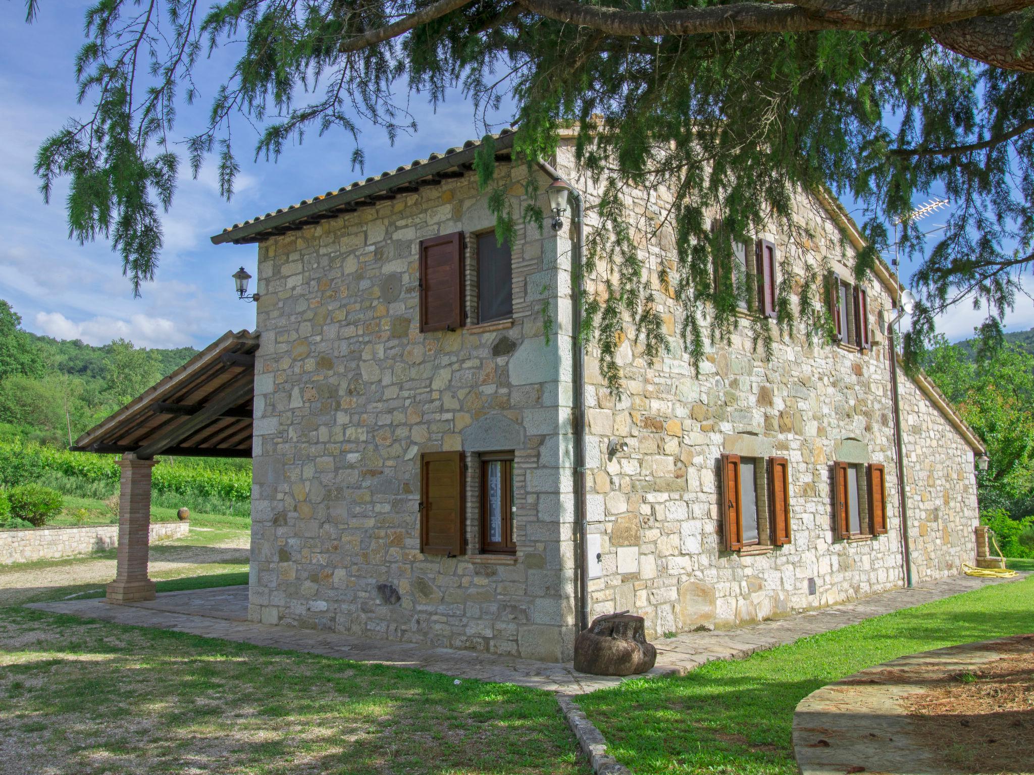Photo 25 - 4 bedroom House in Baschi with private pool and garden