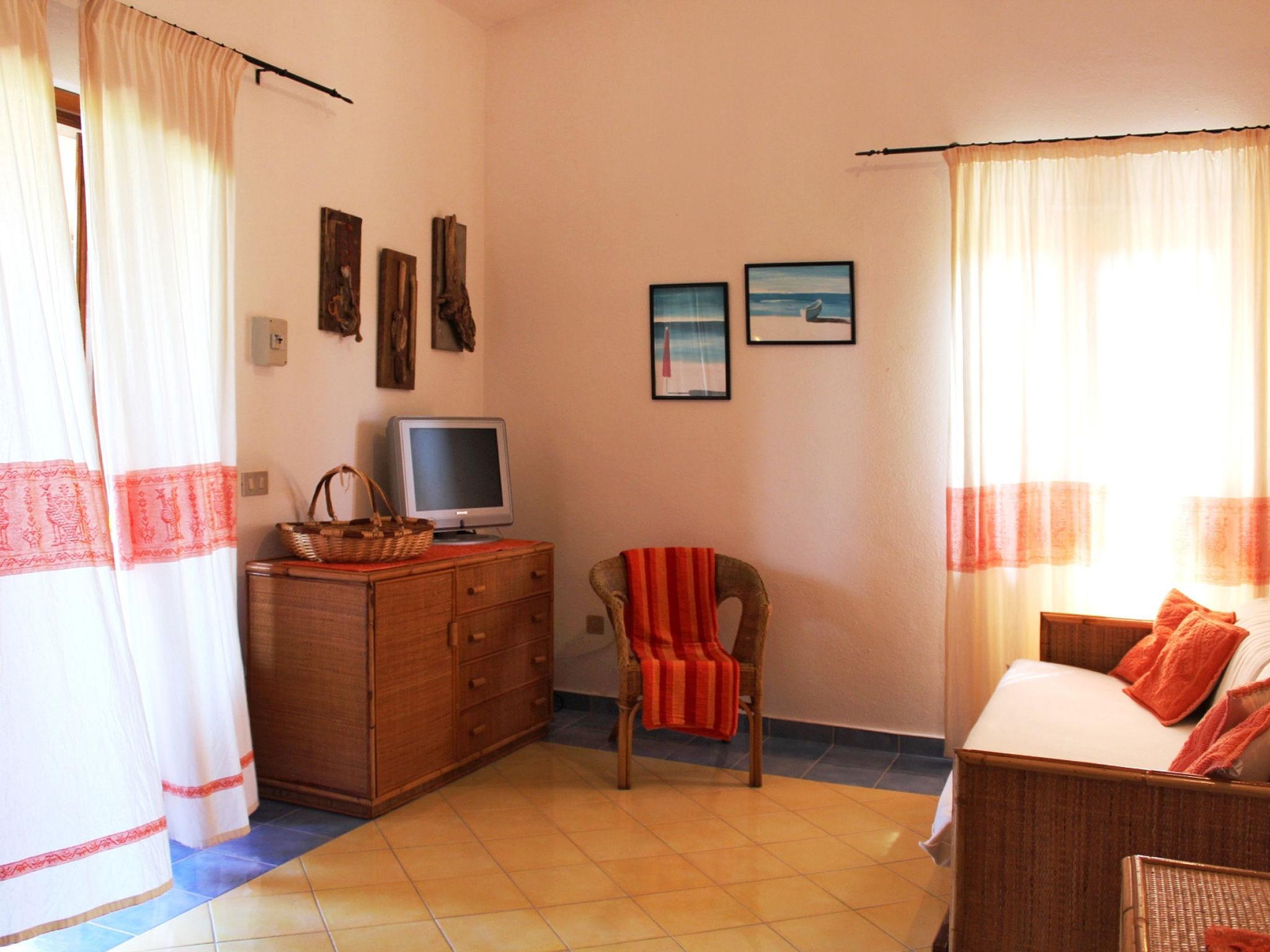 Foto 6 - Apartamento de 2 habitaciones en San Teodoro con terraza y vistas al mar