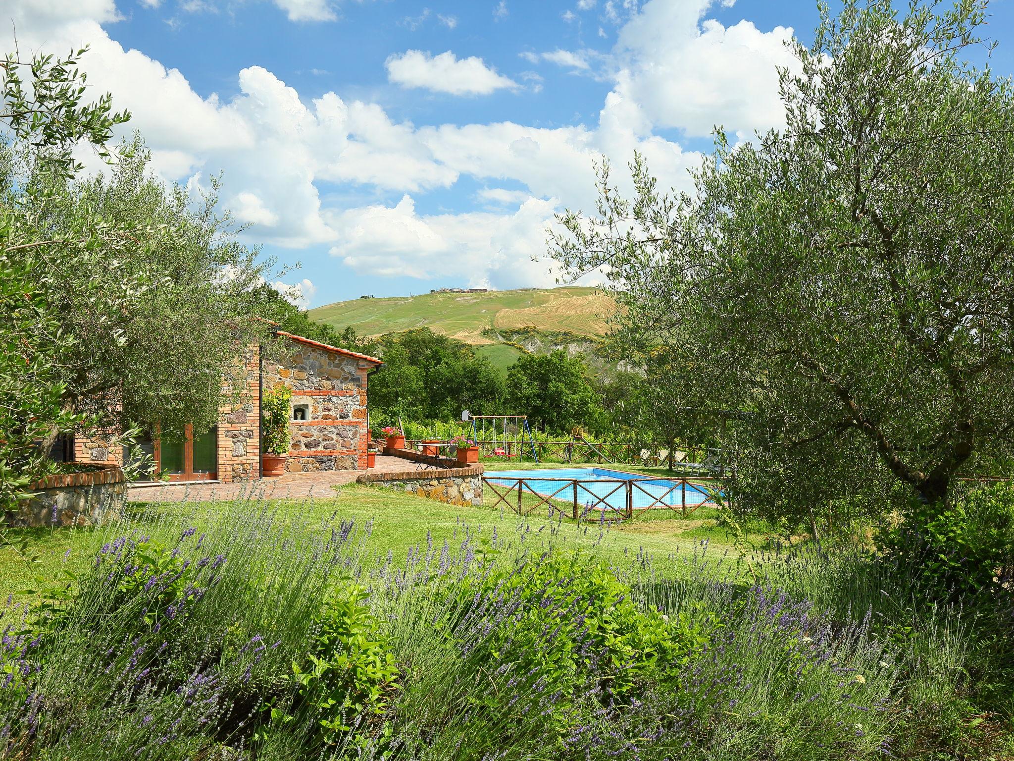 Foto 43 - Casa de 5 quartos em Radicofani com piscina privada e jardim