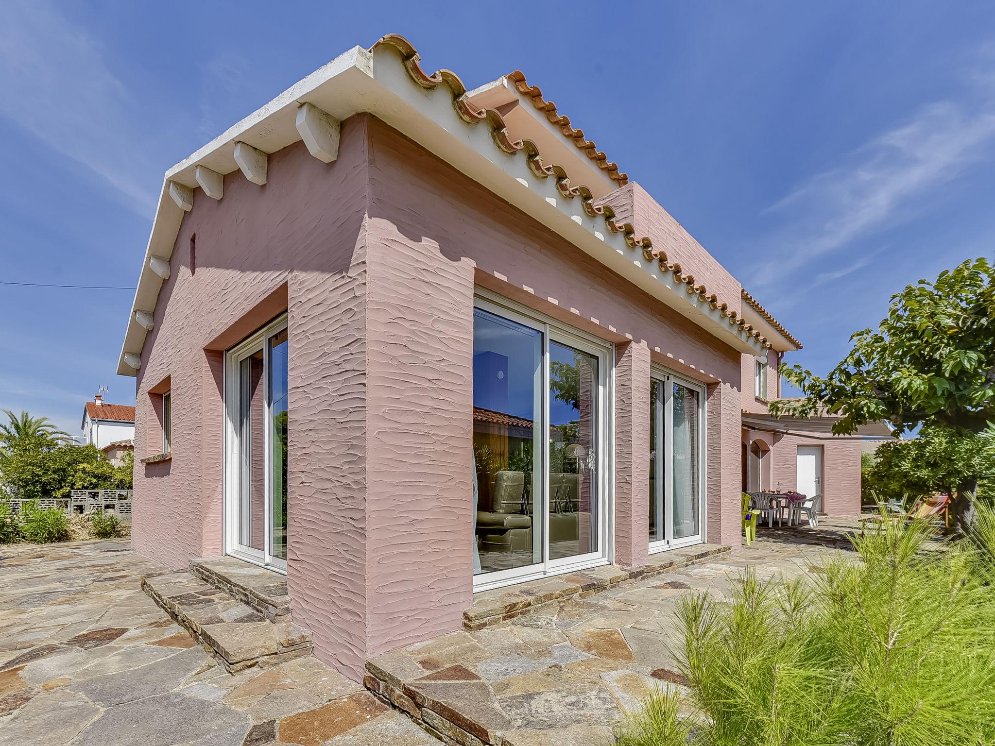 Foto 6 - Haus mit 4 Schlafzimmern in Le Barcarès mit terrasse und blick aufs meer