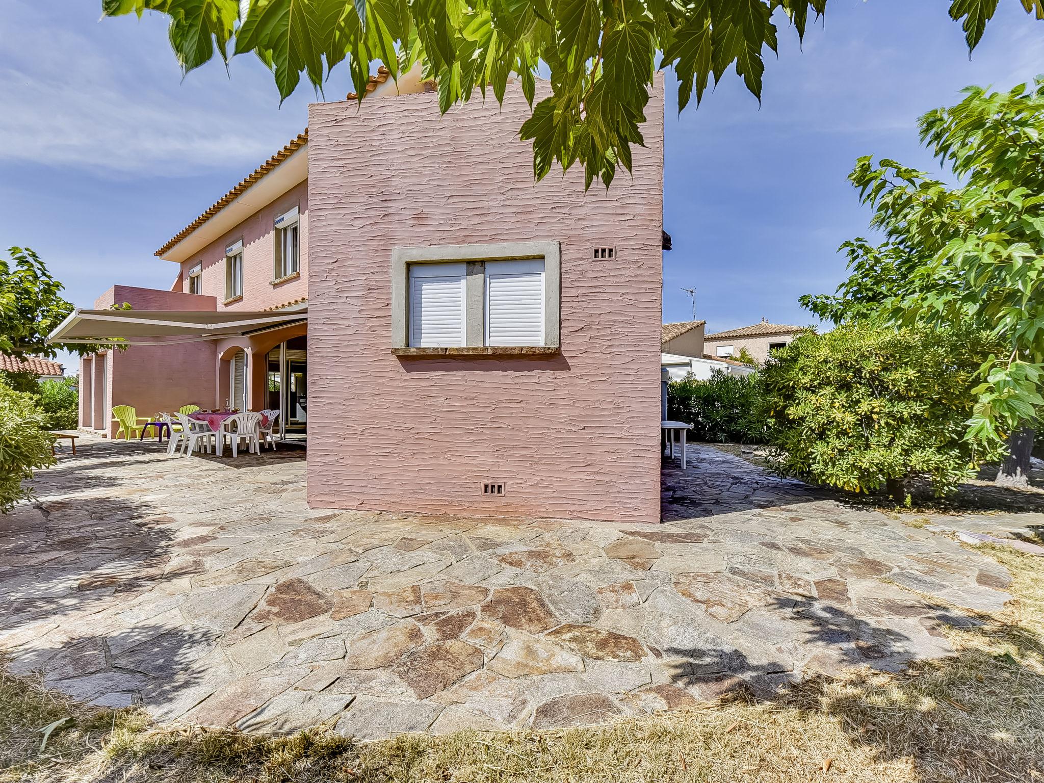 Foto 7 - Casa con 4 camere da letto a Le Barcarès con giardino e terrazza