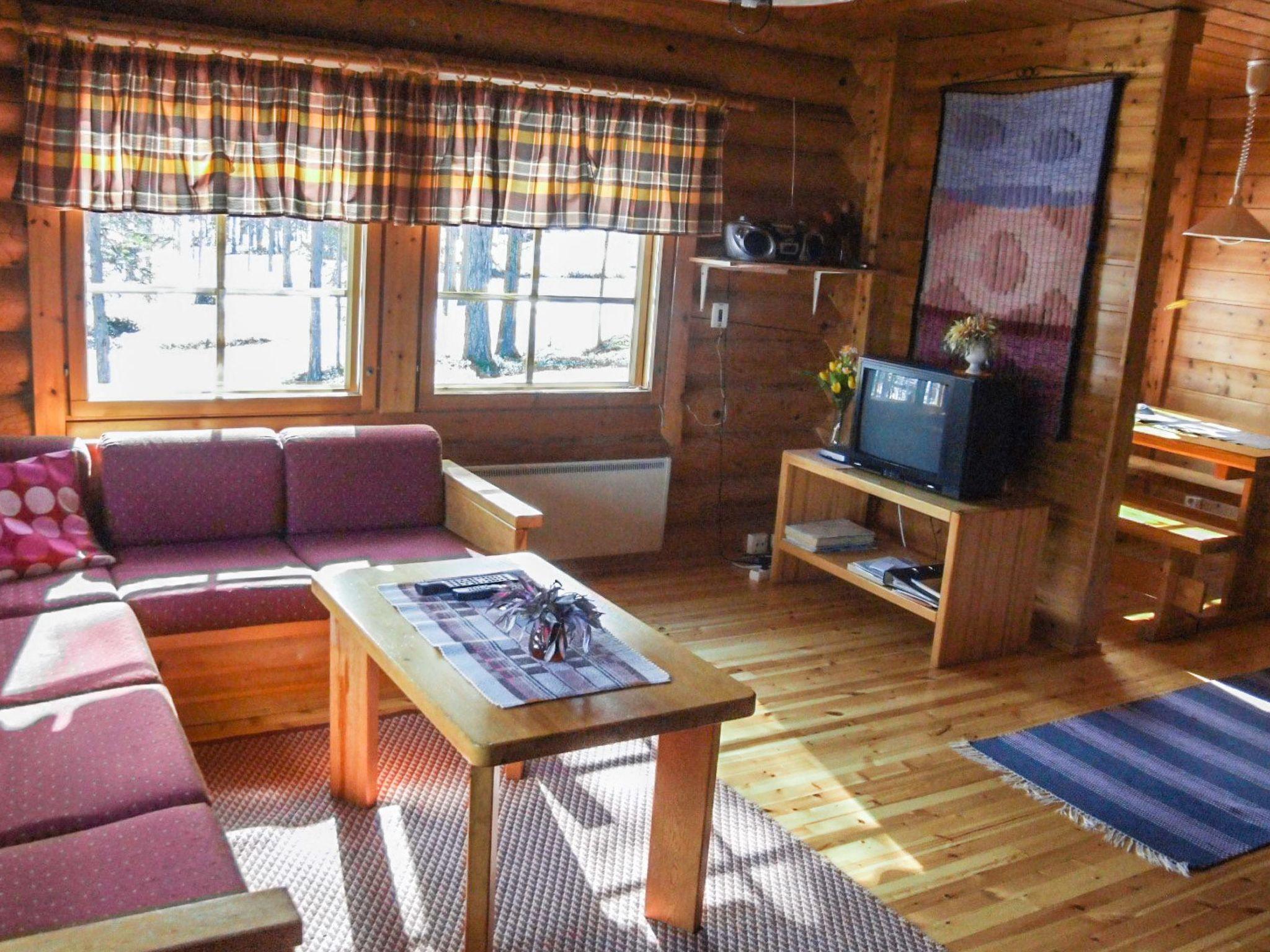 Foto 6 - Casa de 2 habitaciones en Kuusamo con sauna y vistas a la montaña