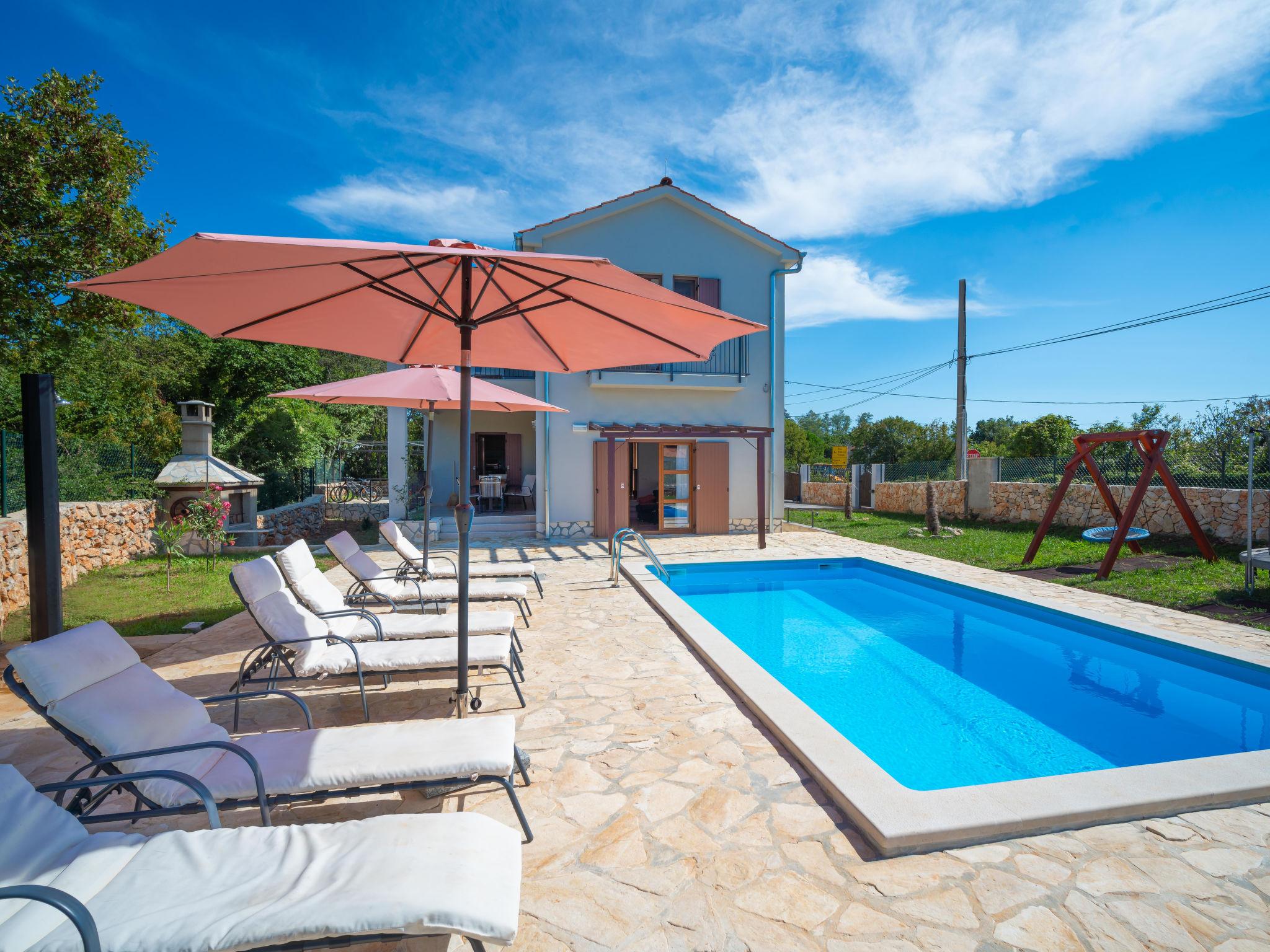 Photo 27 - Maison de 3 chambres à Dobrinj avec piscine privée et jardin