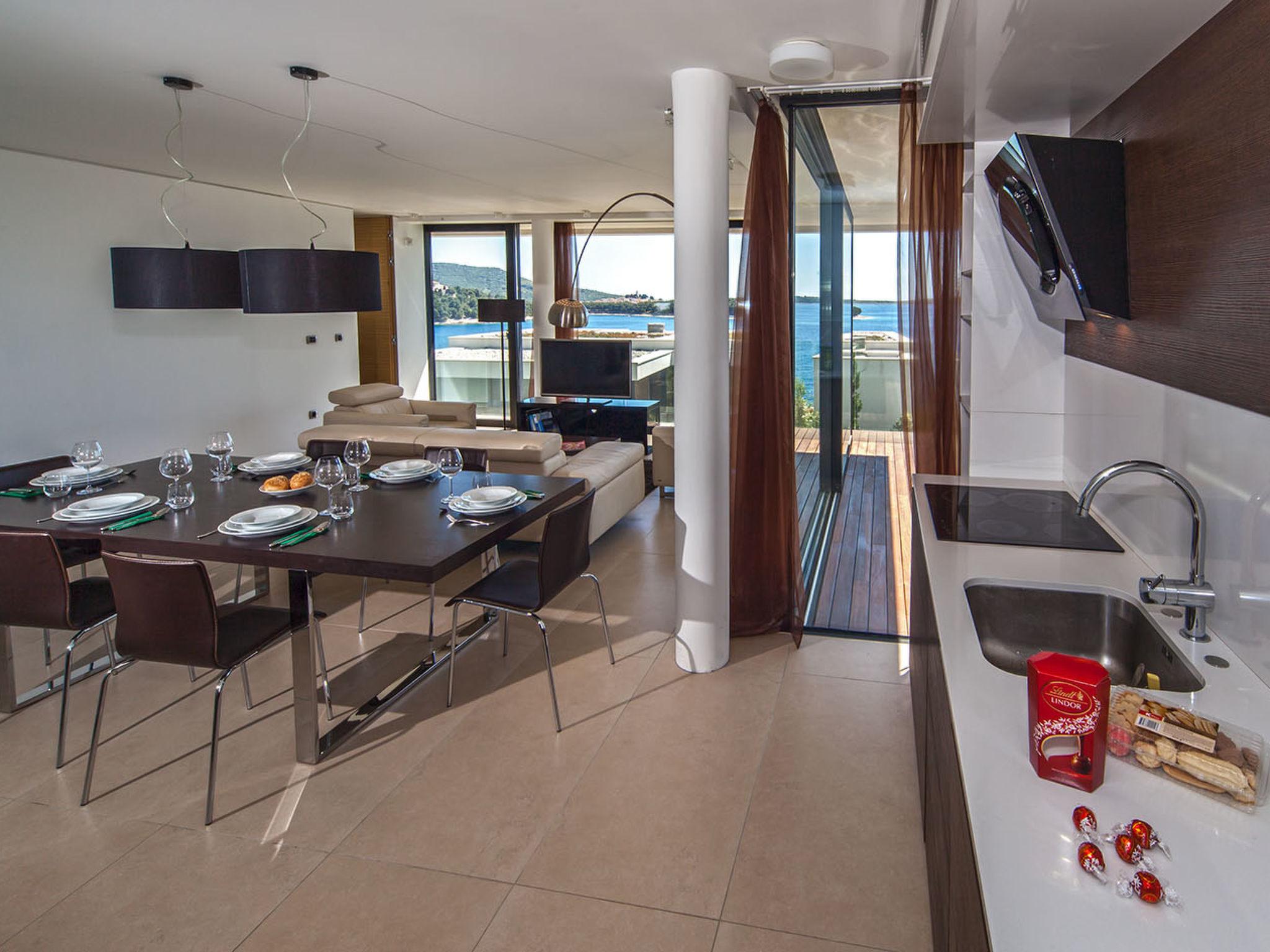 Foto 5 - Apartamento de 2 quartos em Primošten com piscina e vistas do mar