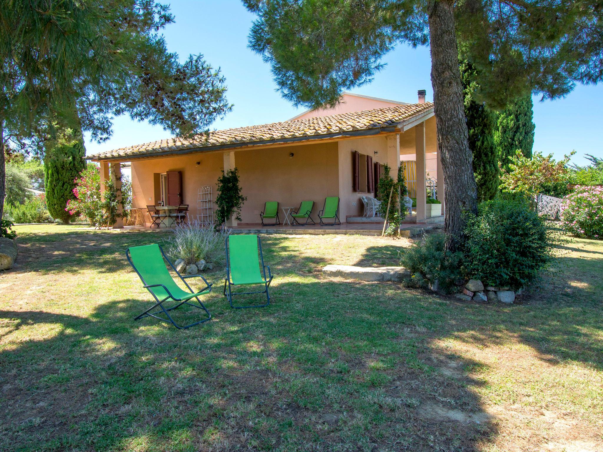 Photo 1 - Maison de 2 chambres à Bibbona avec jardin et terrasse