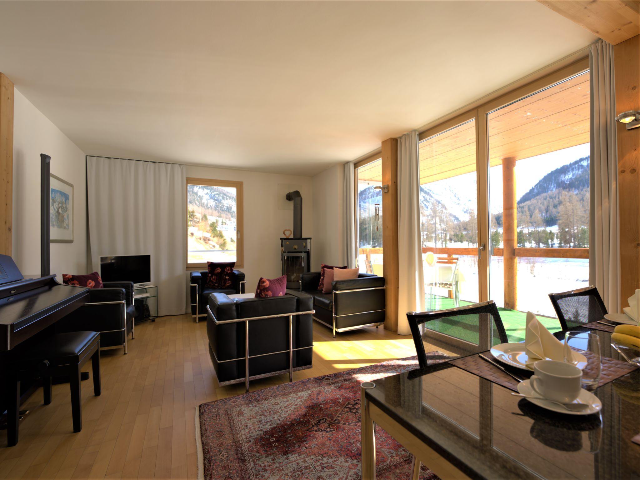 Photo 1 - 2 bedroom Apartment in Pontresina with mountain view