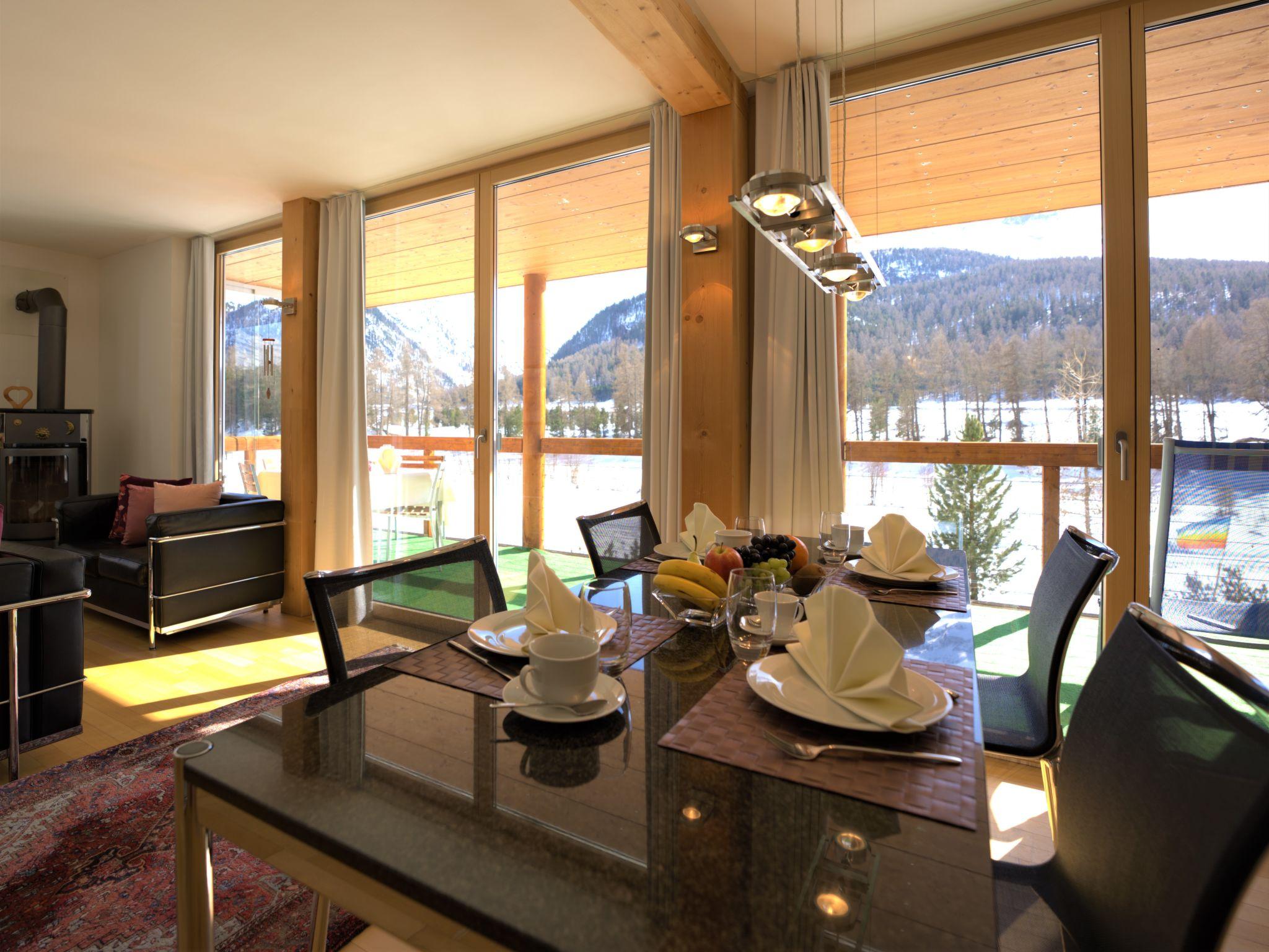 Foto 9 - Apartamento de 2 quartos em Pontresina com vista para a montanha