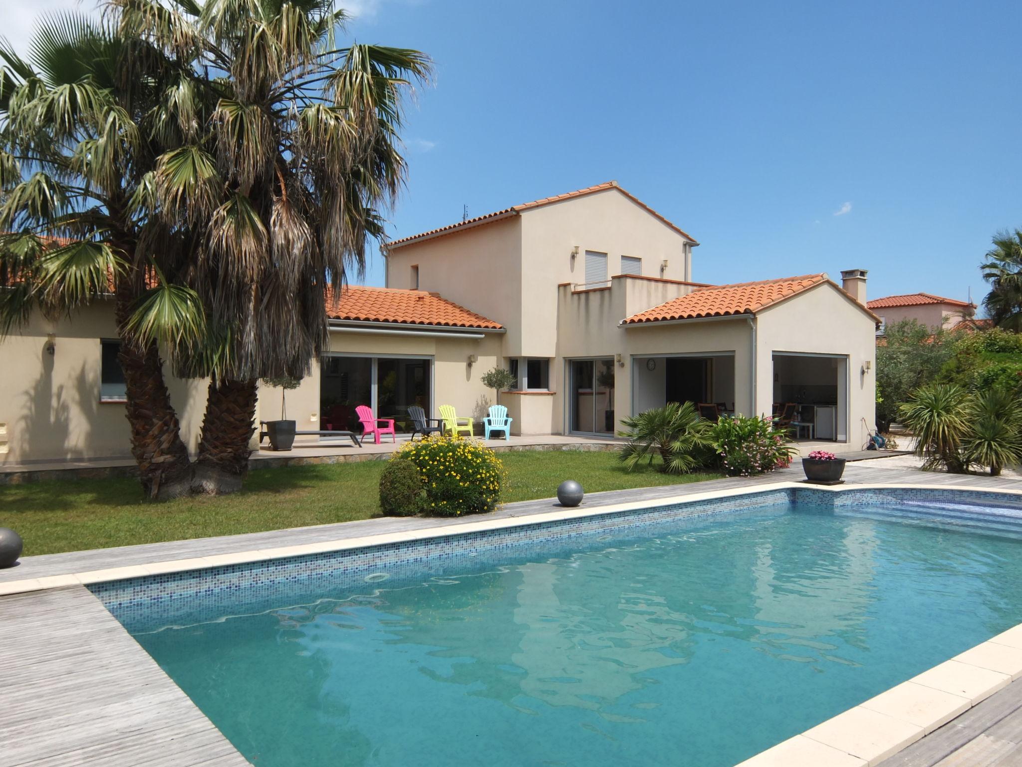 Foto 5 - Casa de 4 habitaciones en Saint-Génis-des-Fontaines con piscina privada y jardín