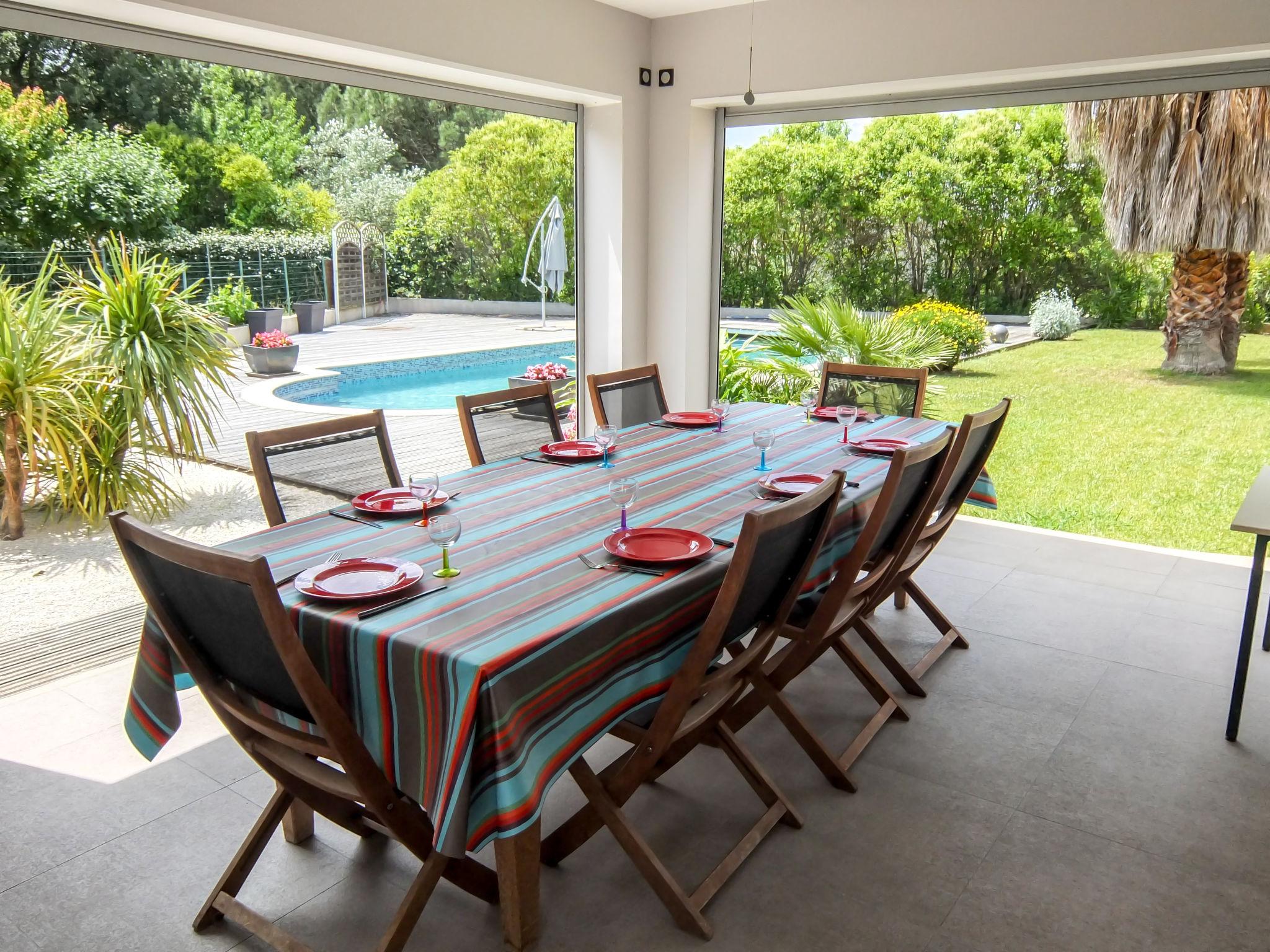 Foto 4 - Casa de 4 habitaciones en Saint-Génis-des-Fontaines con piscina privada y vistas al mar