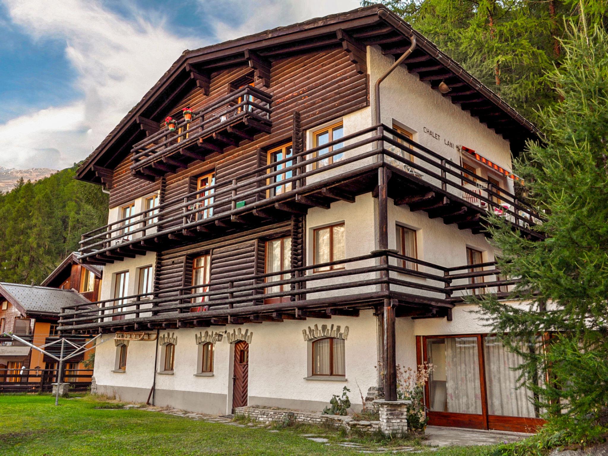 Foto 6 - Appartamento con 5 camere da letto a Zermatt con vista sulle montagne