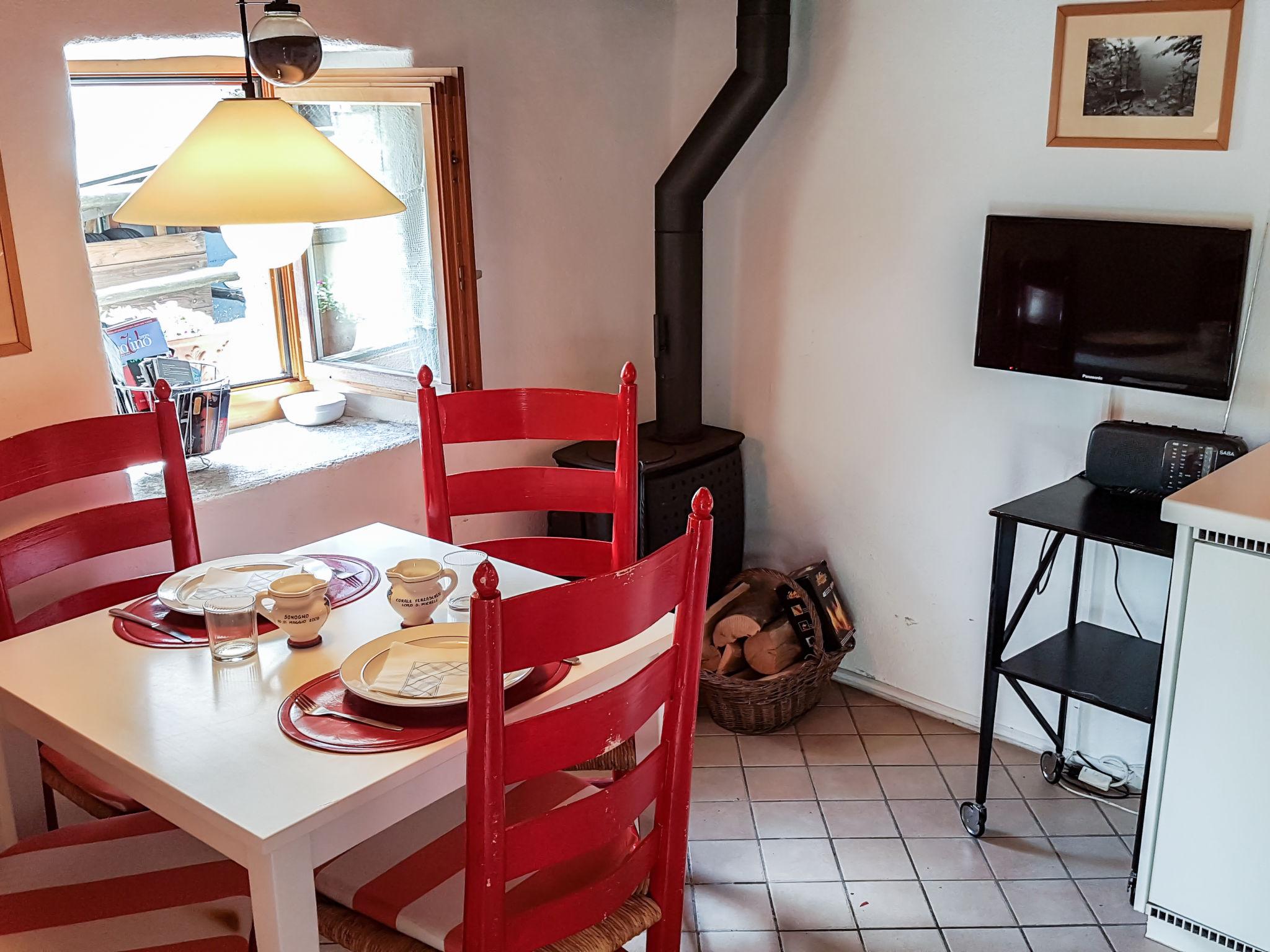 Photo 6 - 1 bedroom House in Brione with garden and mountain view