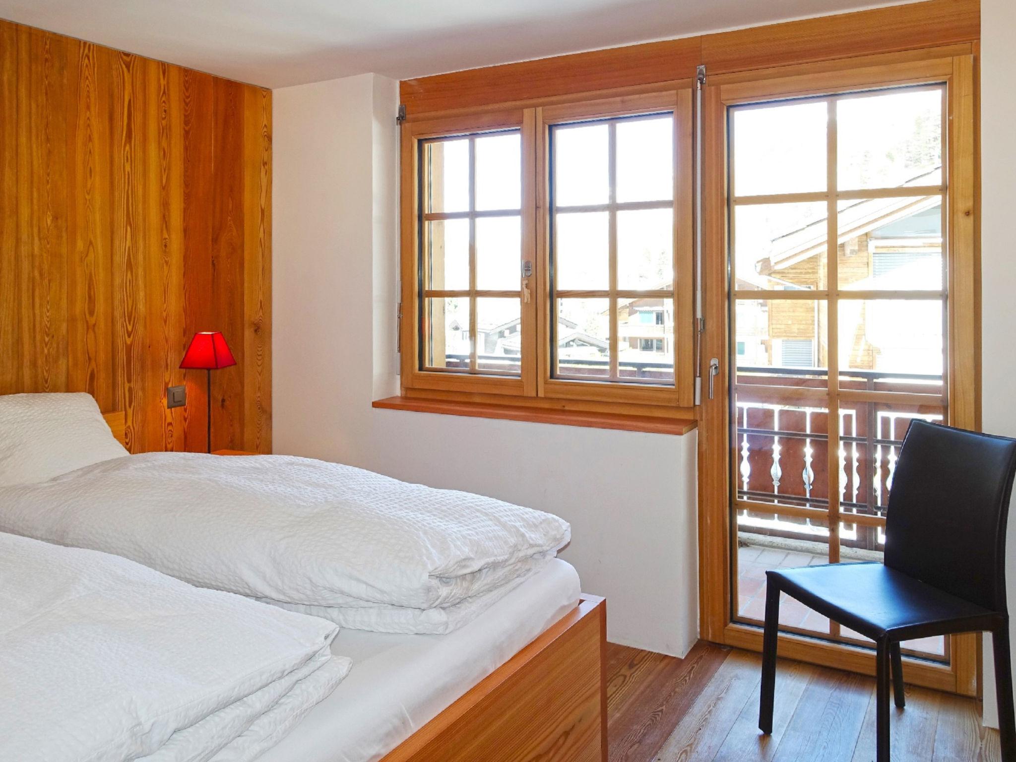 Photo 12 - 3 bedroom Apartment in Zermatt with garden