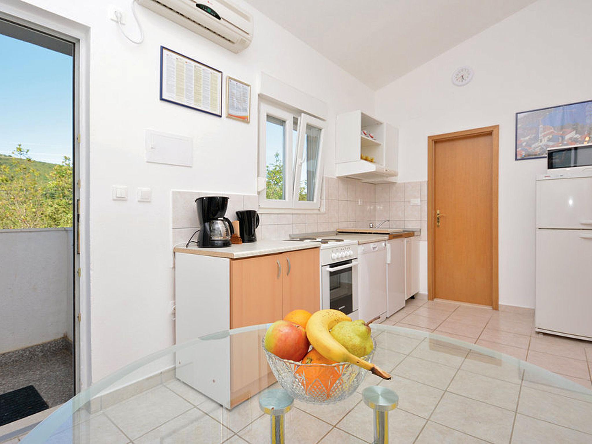 Photo 9 - 3 bedroom House in Prgomet with private pool and garden