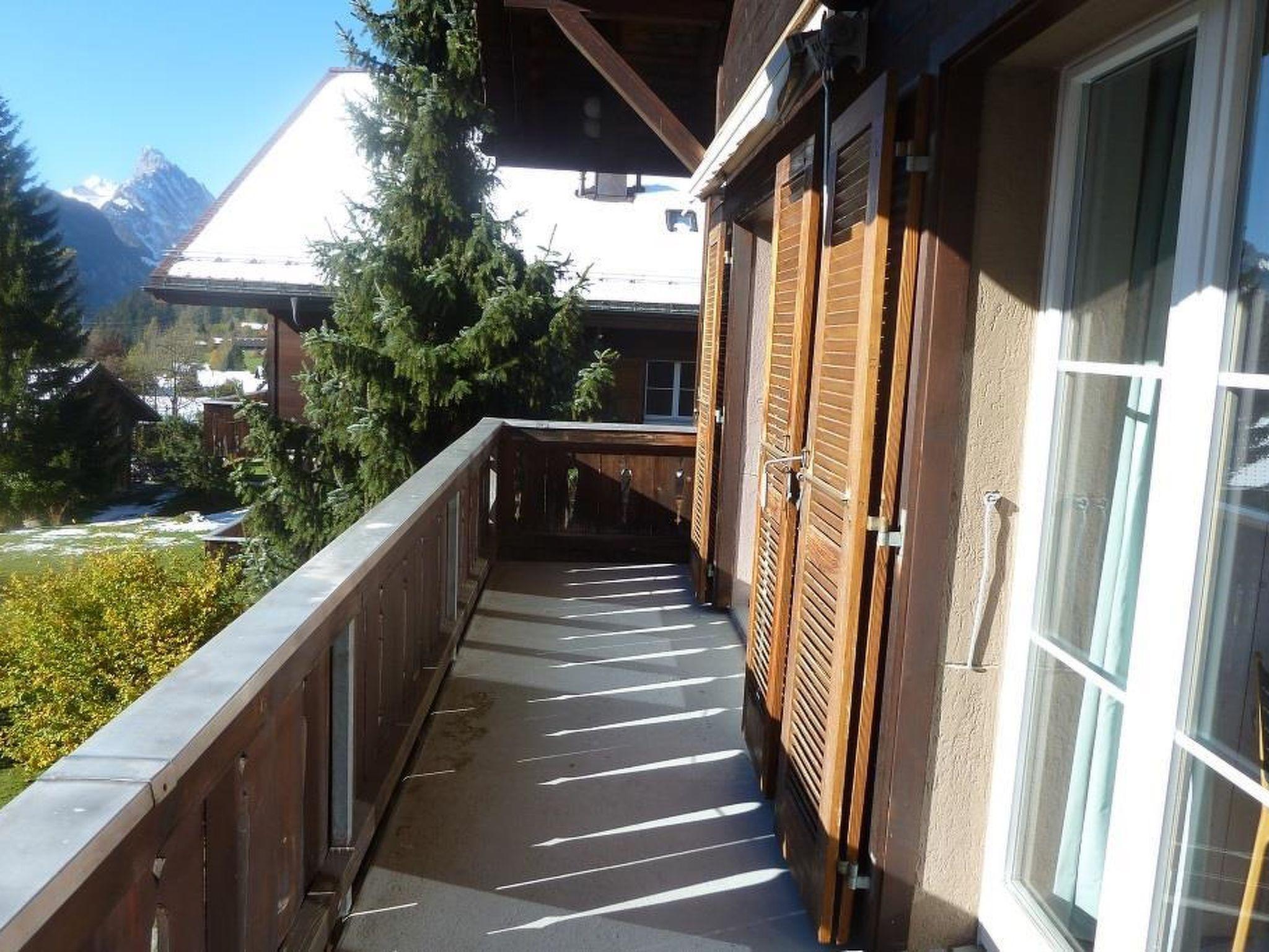 Photo 3 - 2 bedroom Apartment in Saanen