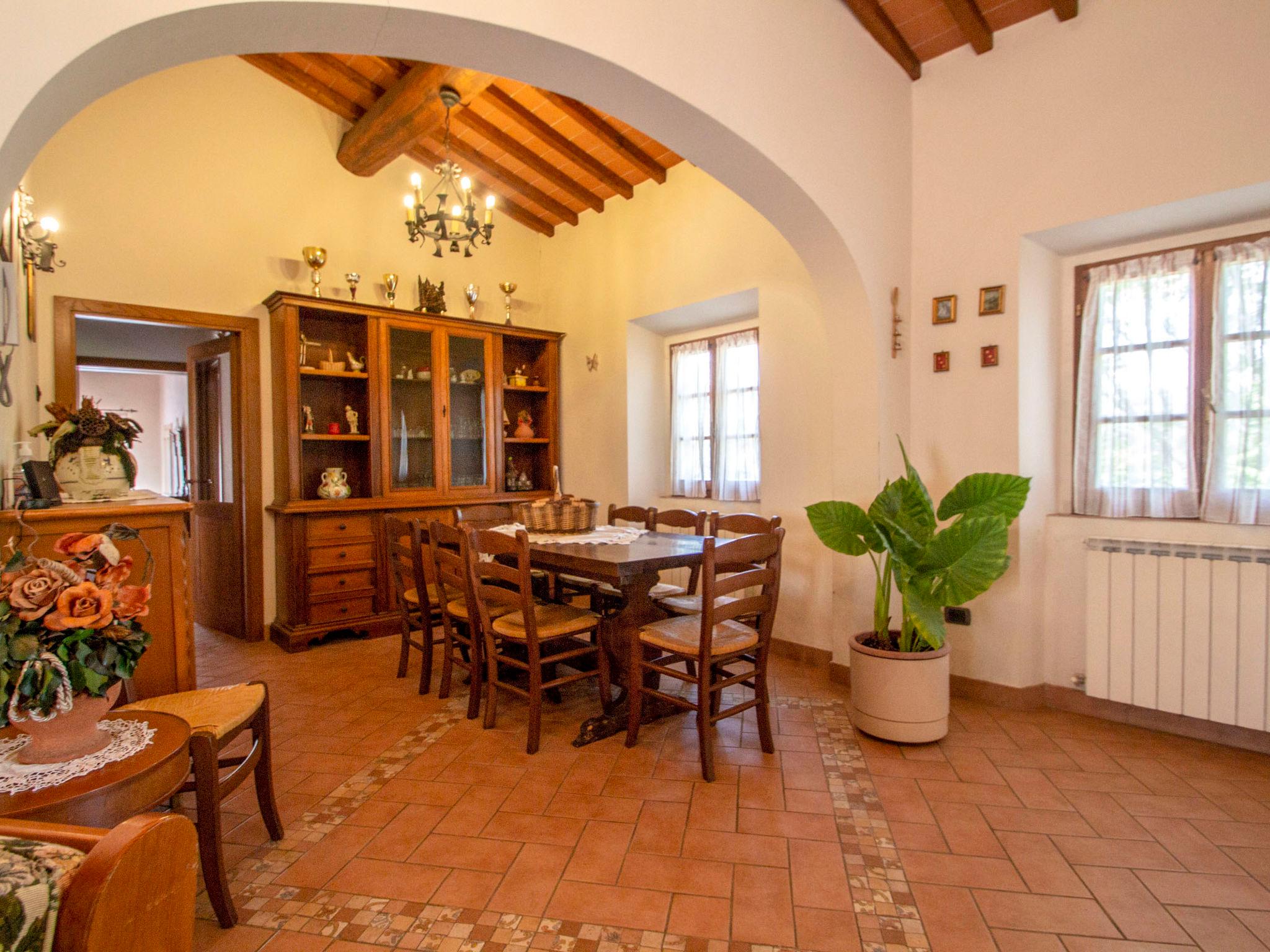 Photo 4 - 3 bedroom House in Montevarchi with private pool and garden