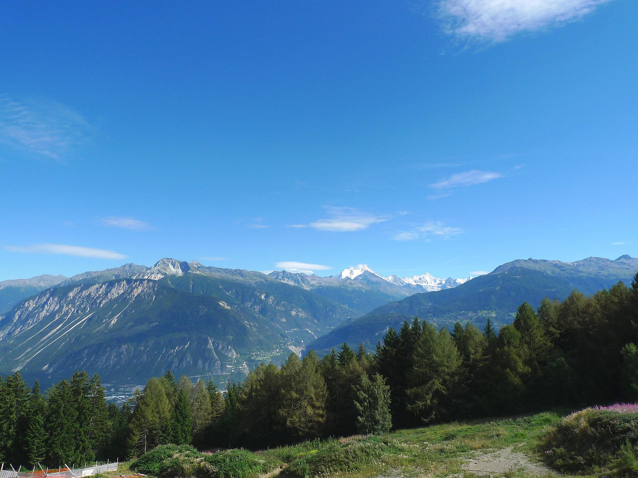 Foto 1 - Appartamento con 2 camere da letto a Crans-Montana con vista sulle montagne