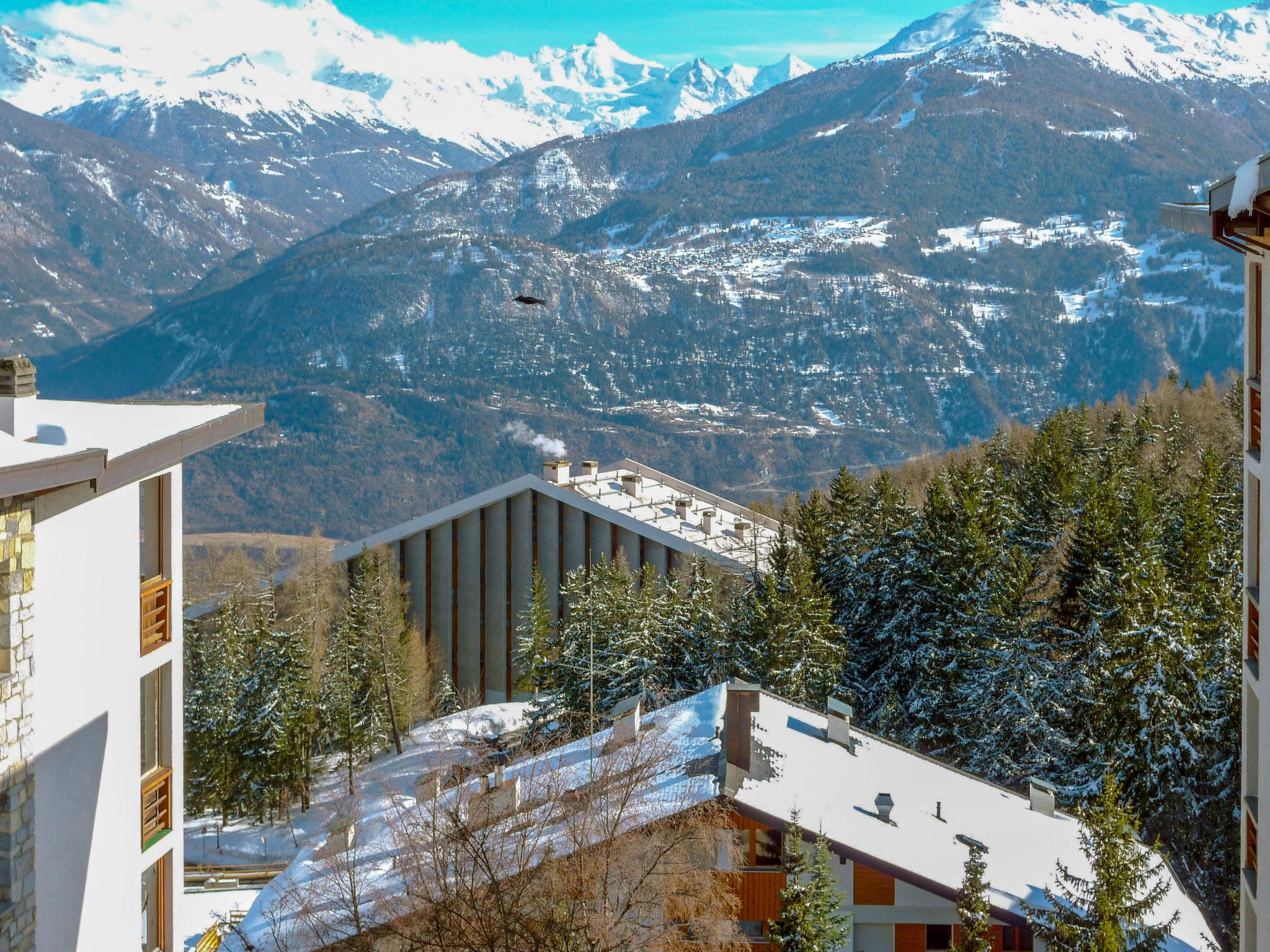 Foto 20 - Appartamento con 2 camere da letto a Crans-Montana con vista sulle montagne