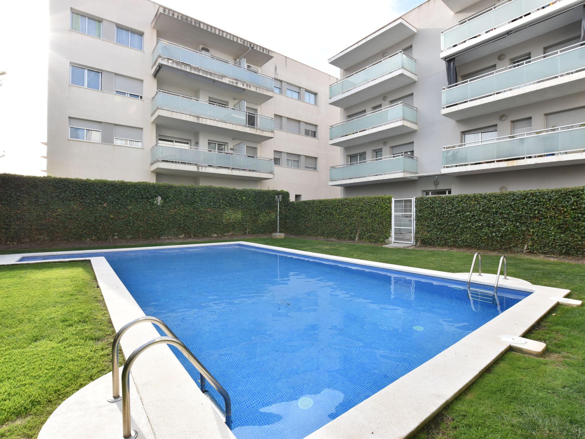 Foto 2 - Apartamento de 3 habitaciones en Torredembarra con piscina y vistas al mar