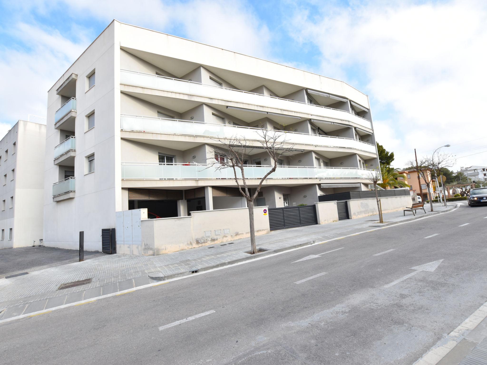 Foto 14 - Apartamento de 3 habitaciones en Torredembarra con piscina y vistas al mar