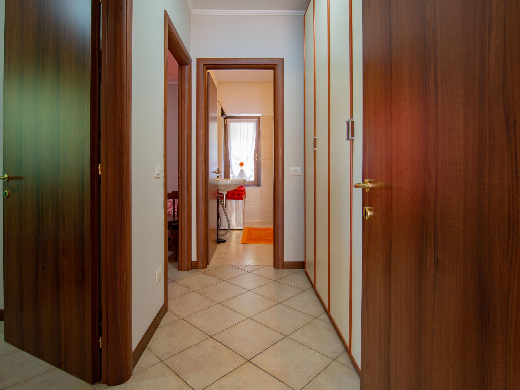 Photo 12 - 2 bedroom Apartment in Dorio with terrace